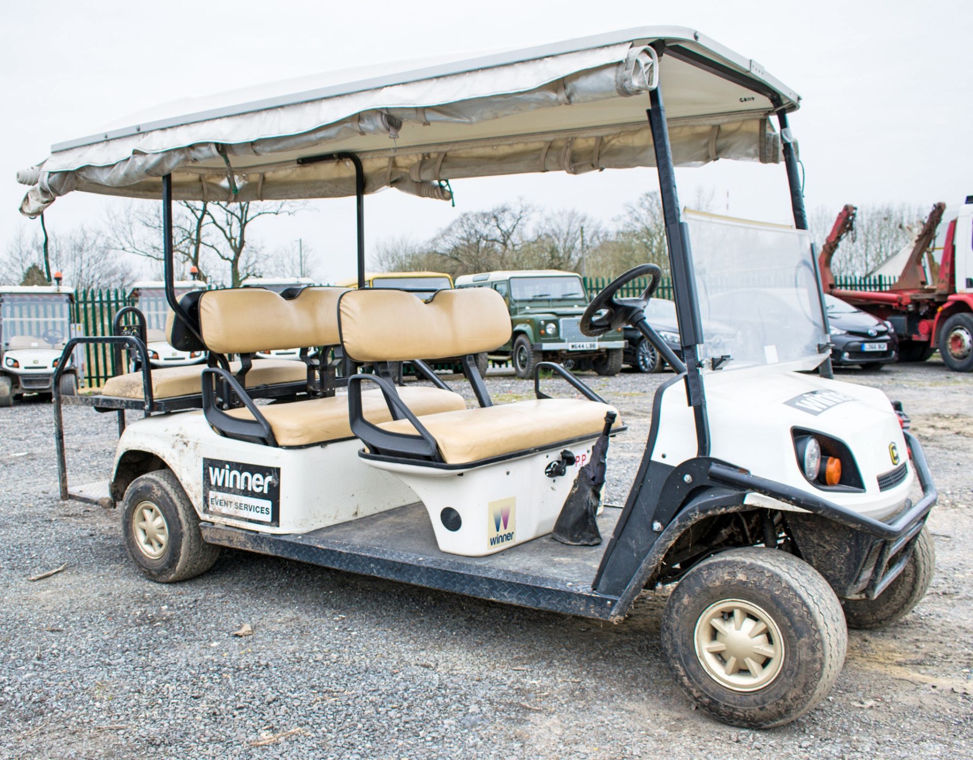 Cushman 6 seat petrol driven golf buggy Year: 2012 S/N: 281245 Recorded Hours: 0184 - Bild 2 aus 8