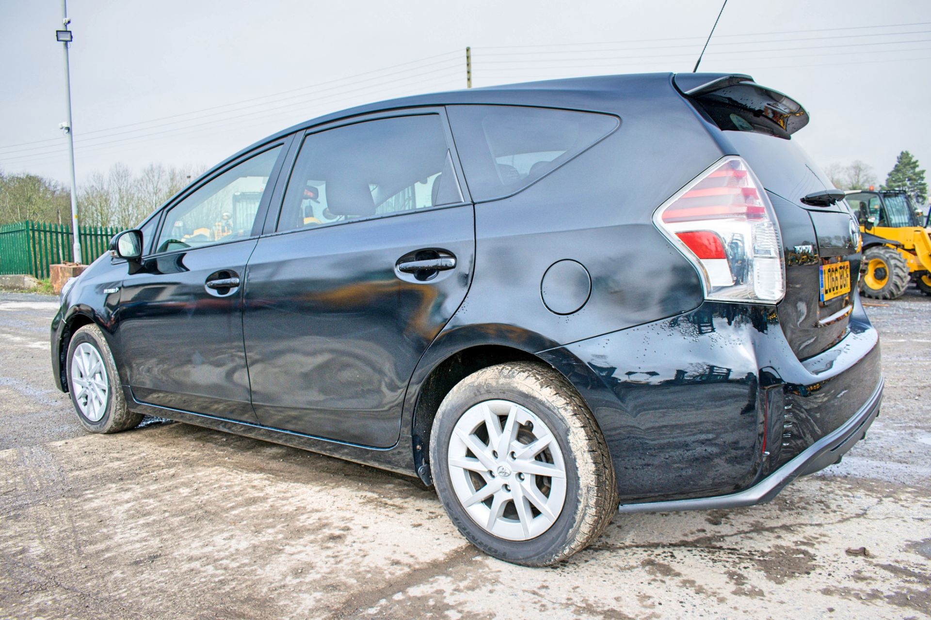 Toyota Prius Icon CVT Hybrid 5 door hatchback car Registration Number: LO66 BGF Date of - Image 3 of 13