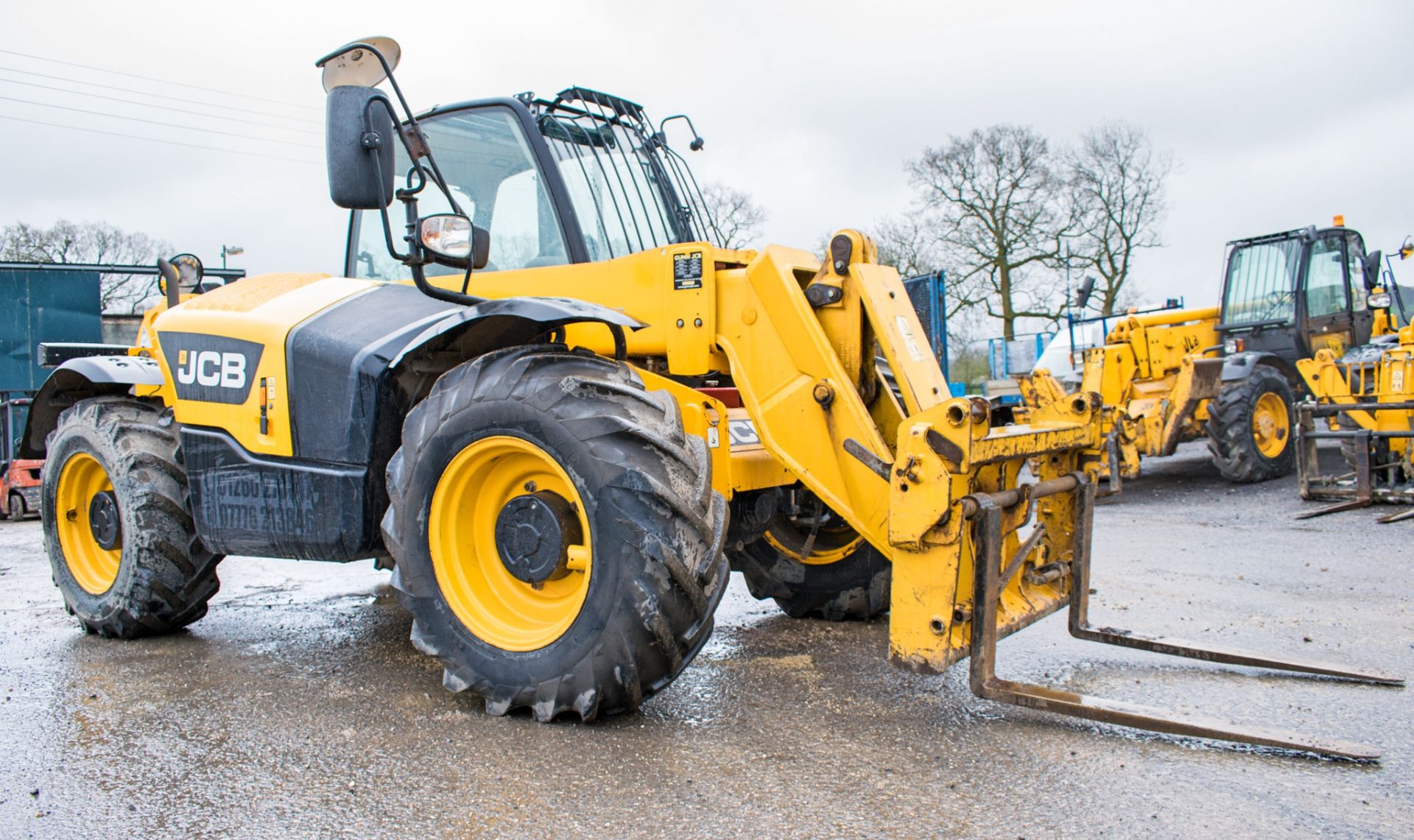 JCB 531-70 7 metre telescopic handler Year: 2013 S/N: 2174571 Recorded Hours: 2432 c/w turbo charged - Image 2 of 13