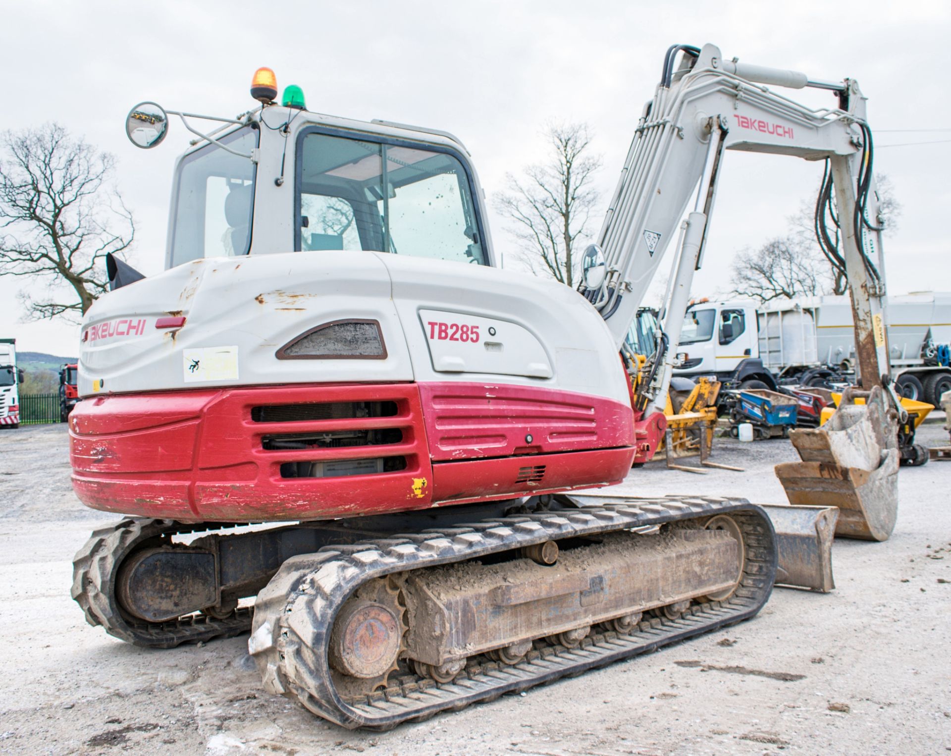Takeuchi TB285 8.5 tonne rubber tracked excavator Year: 2012 S/N: 185000171 Recorded Hours: 6005 - Image 4 of 12