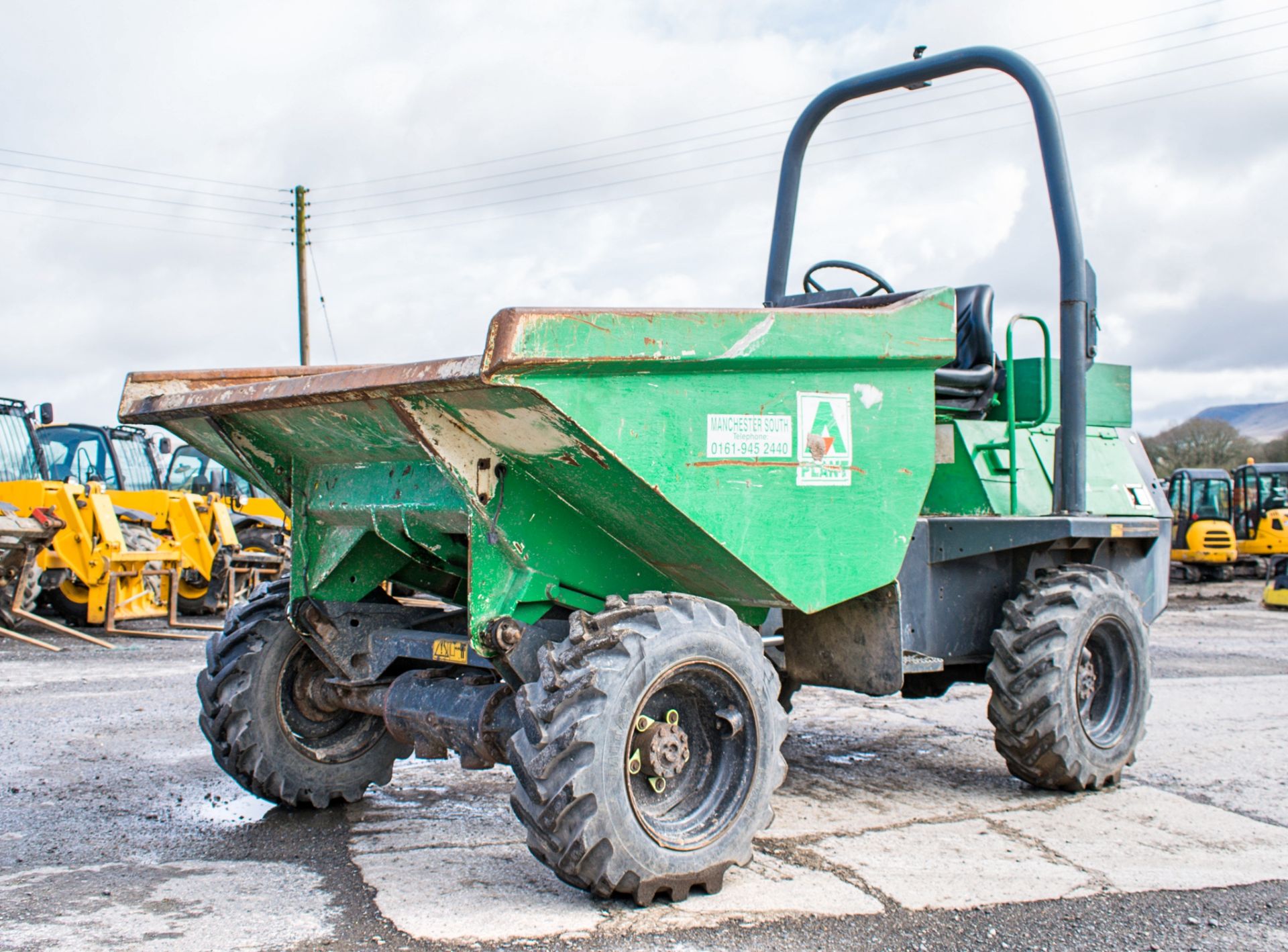 Benford Terex 2 tonne straight skip dumper Year: 2007 S/N: E703FN014 Recorded Hours: 1474 A444388