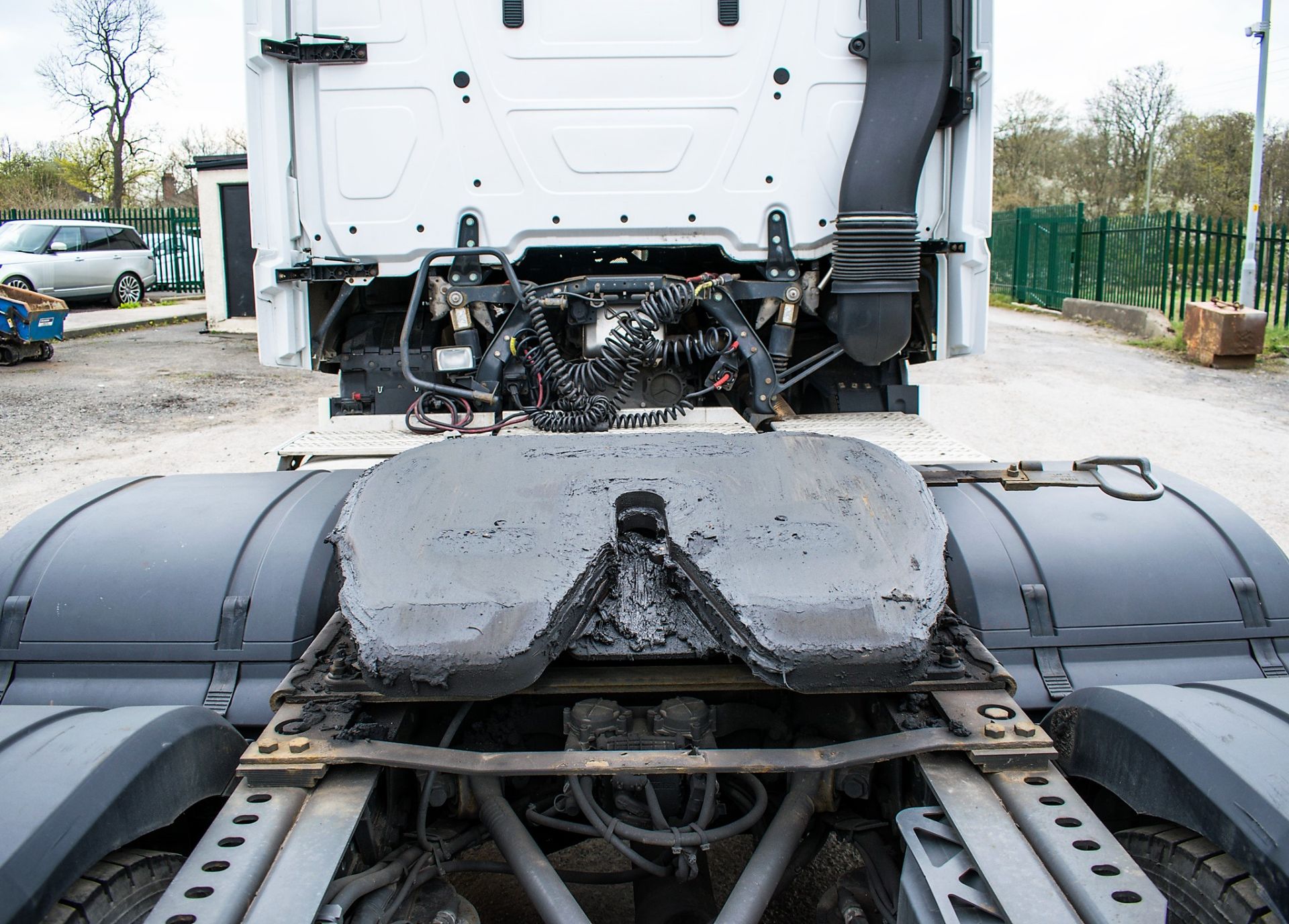 Mercedes Benz Actross 2545 6 x 2 tractor unit Registration Number: NJ62 WFV Date of Registration: - Image 9 of 12