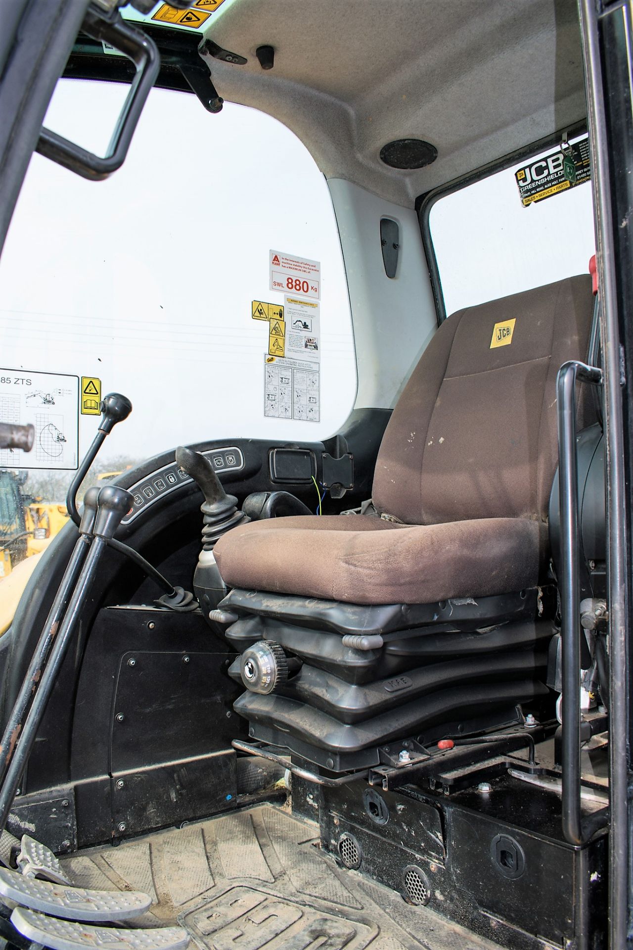 JCB 8085 8.5 tonne zero tail swing rubber tracked excavator Year: 2012 S/N: 1072563 Recorded - Image 12 of 13