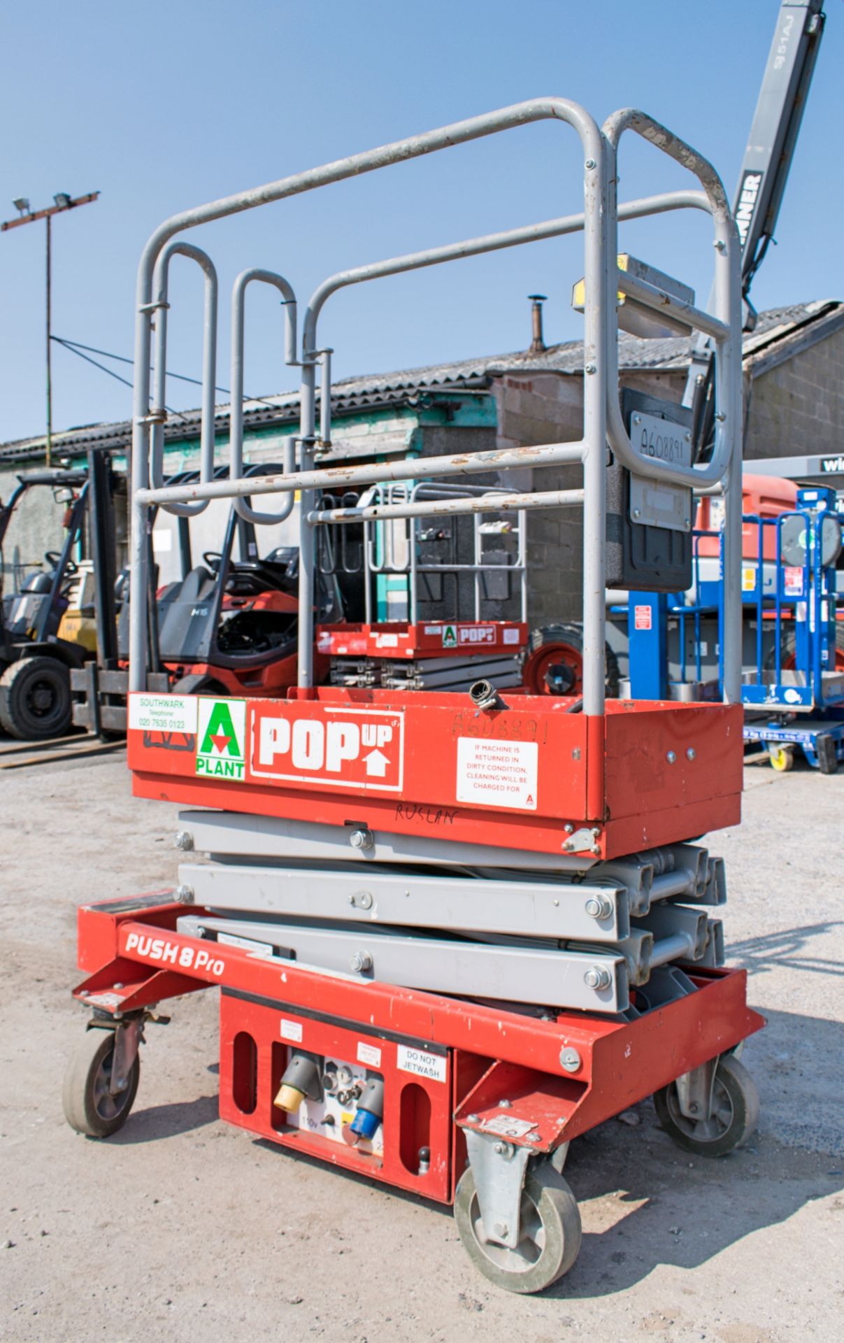 Push 8 Pro battery electric scissor lift Year: 2013 A60889 - Image 4 of 4