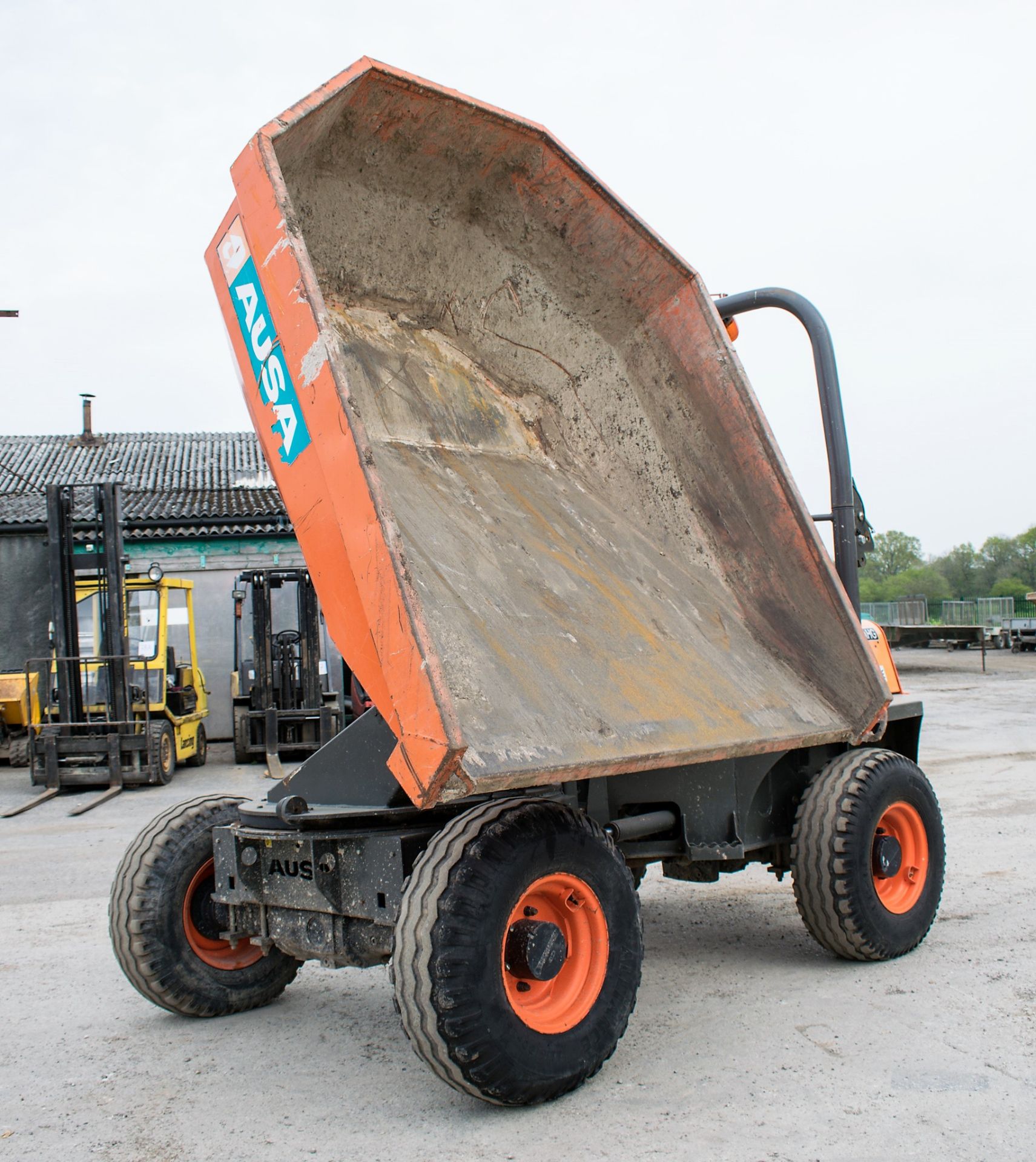 Neuson D350 AHG 3.5 tonne swivel skip dumper Year: 2015 S/N: 65173590 Recorded Hours: 679 D68 - Image 7 of 14