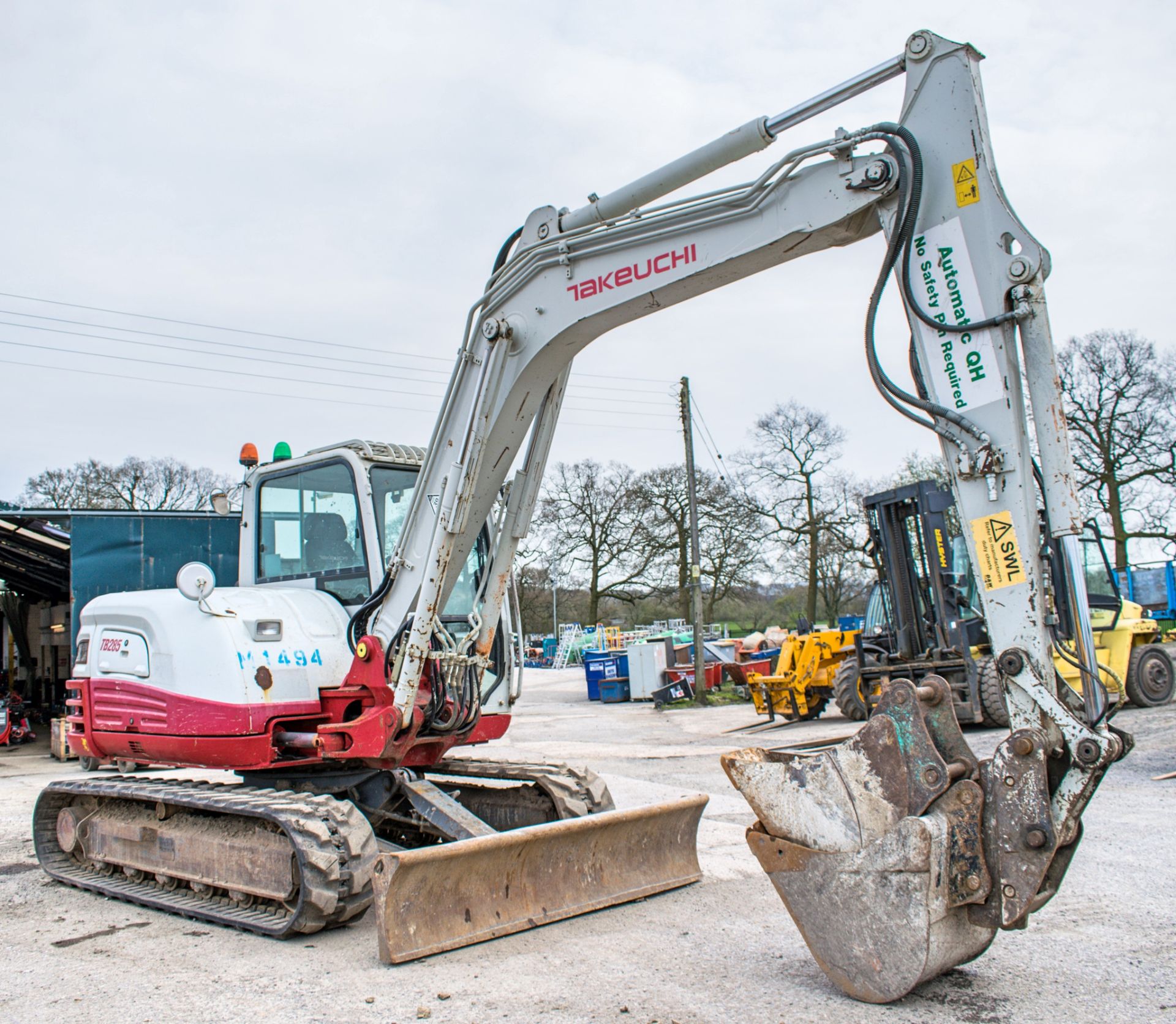 Takeuchi TB285 8.5 tonne rubber tracked excavator Year: 2012 S/N: 185000171 Recorded Hours: 6005 - Bild 2 aus 12