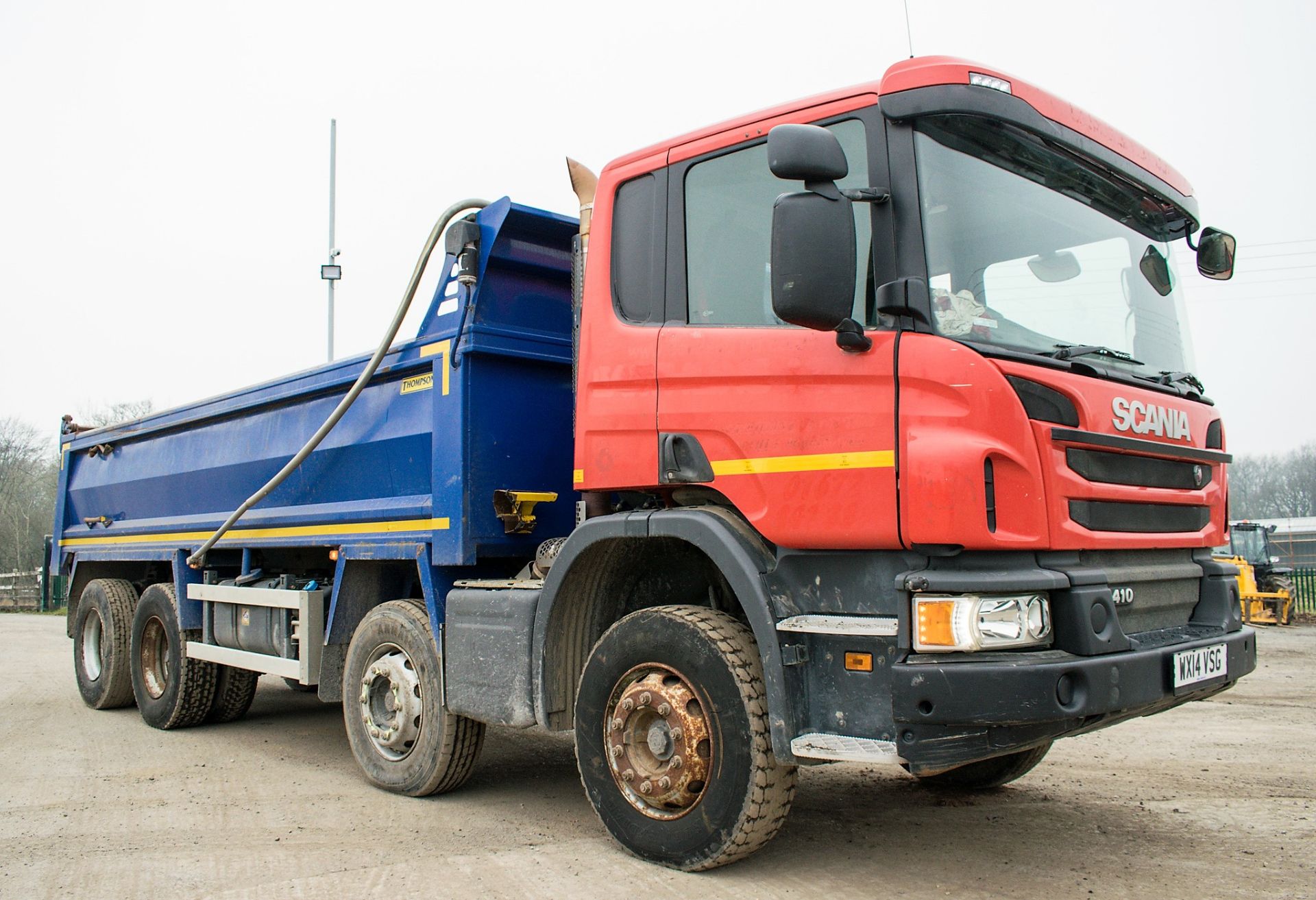 Scania P410 32 tonne 8 wheel tipper lorry Registration Number: WX14 VSG Date of Registration: 17/ - Image 2 of 8