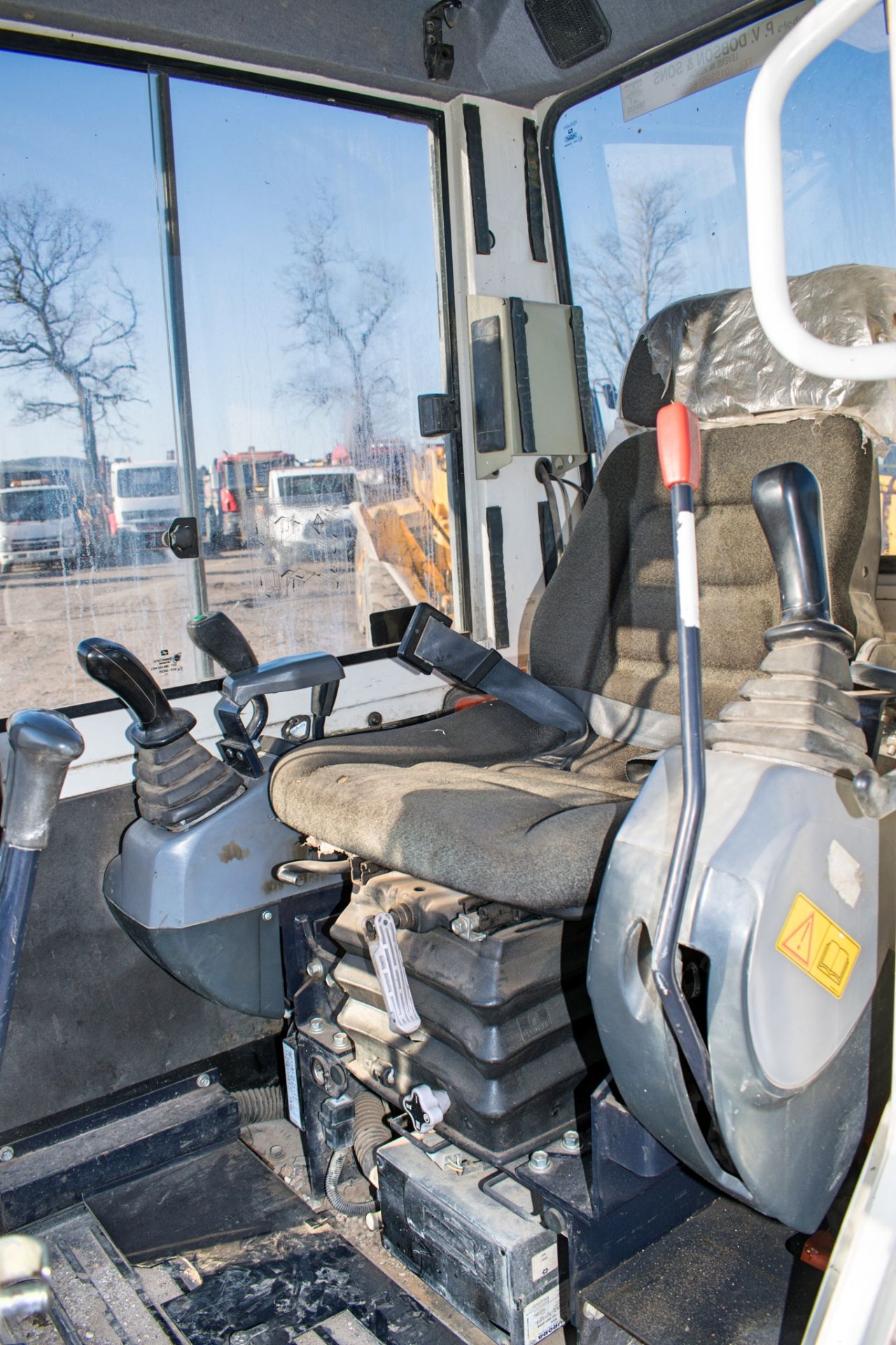 Kubota KX61-3 2.6 tonne rubber tracked excavator Year: 2012 S/N: 79214 Recorded Hours: 3253 blade, - Image 12 of 12