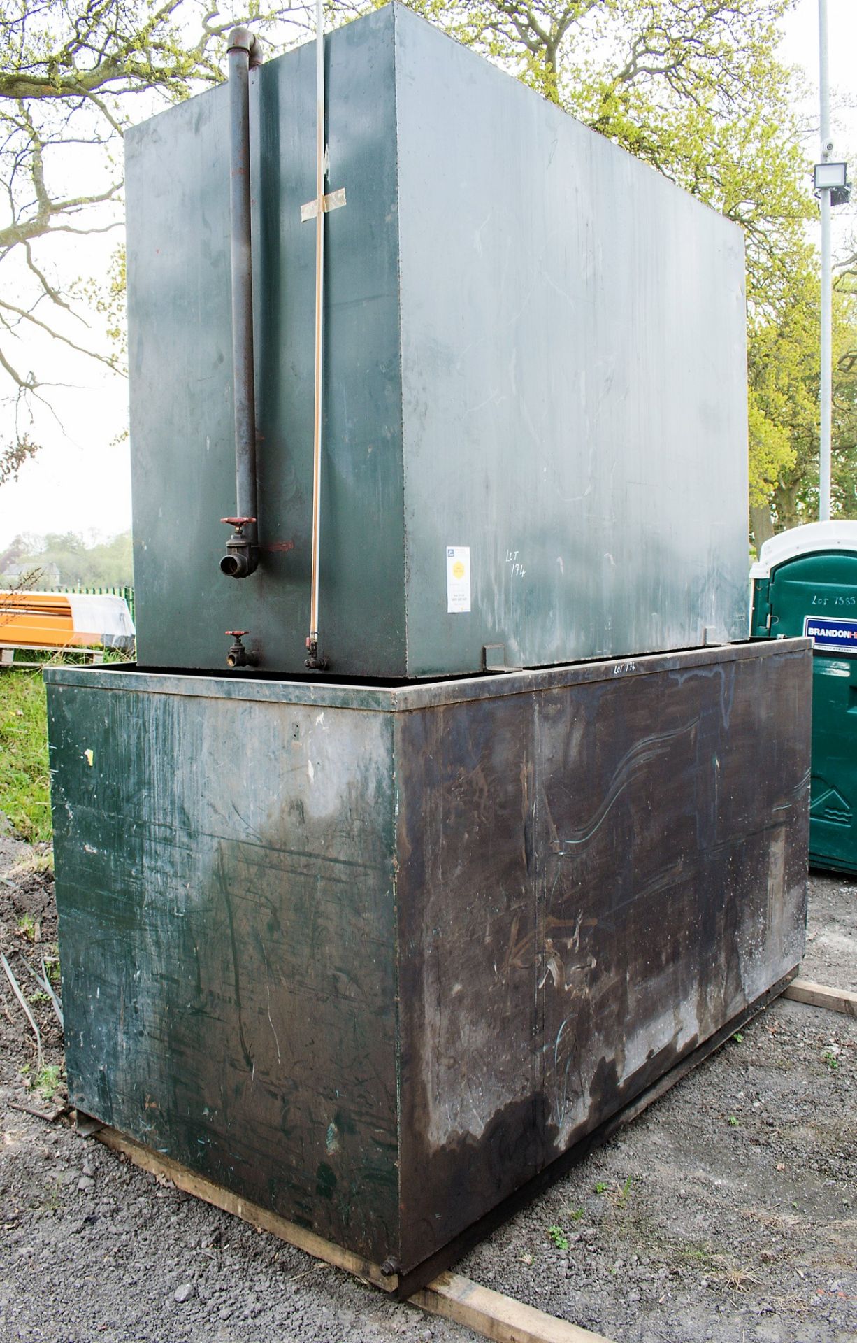 Diesel storage tank c/w bund/catch tank ** No VAT on hammer price but VAT will be charged on the