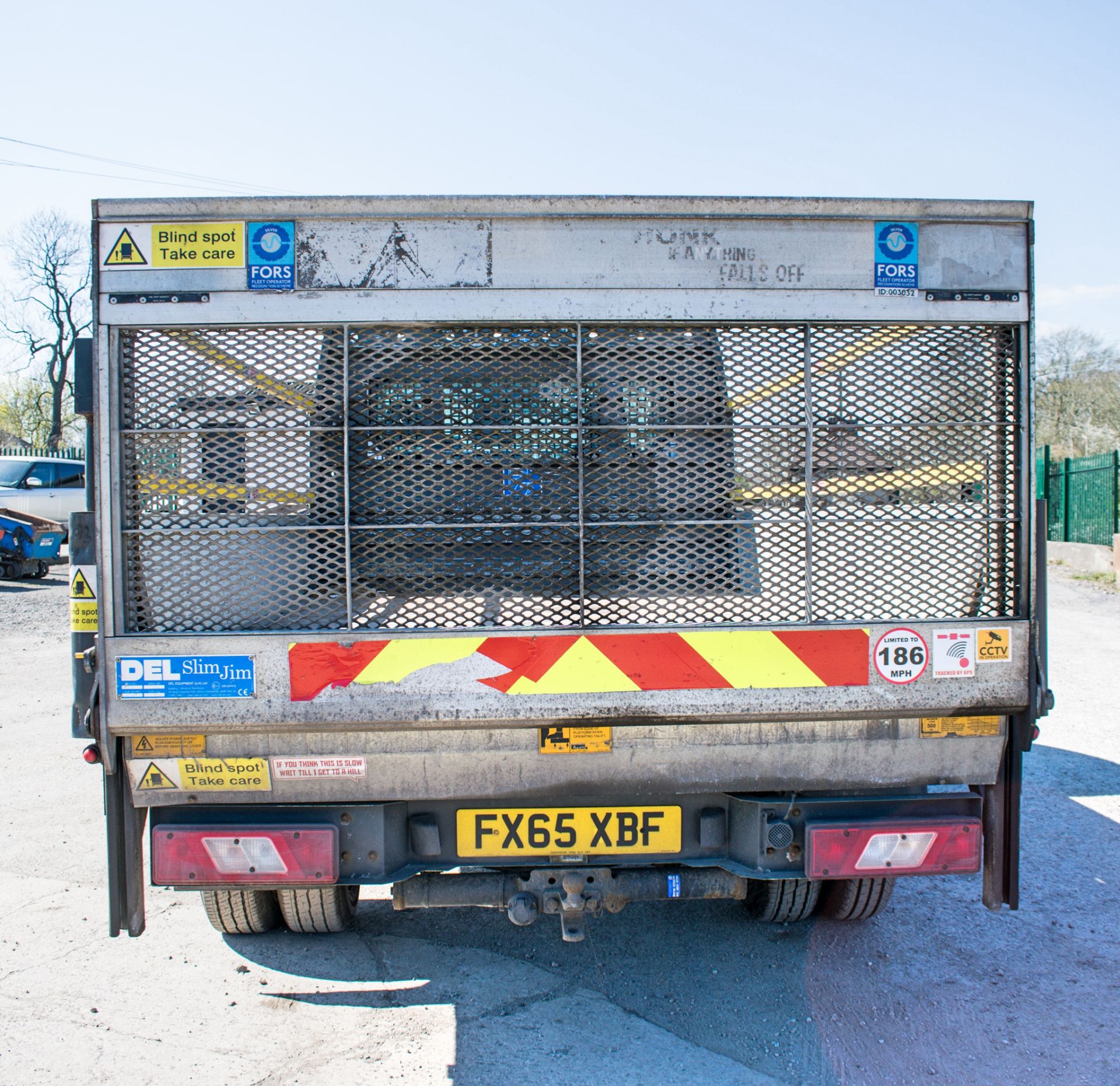 Ford Transit 350 LWD dropside lorry Registration Number: FX65 XBF Date of Registration: 06/10/2015 - Bild 6 aus 10