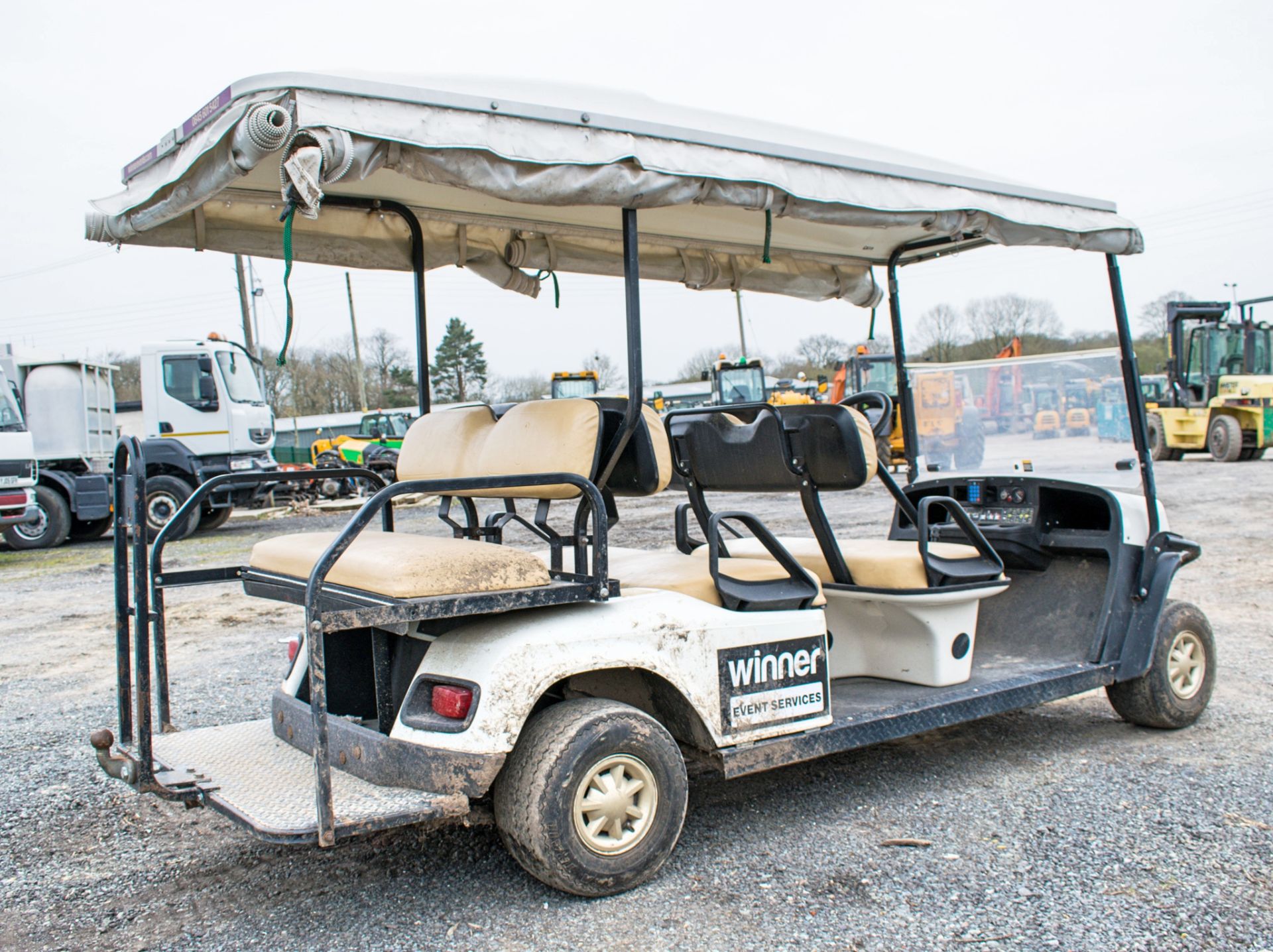 Cushman 6 seat petrol driven golf buggy Year: 2012 S/N: 281245 Recorded Hours: 0184 - Image 3 of 8