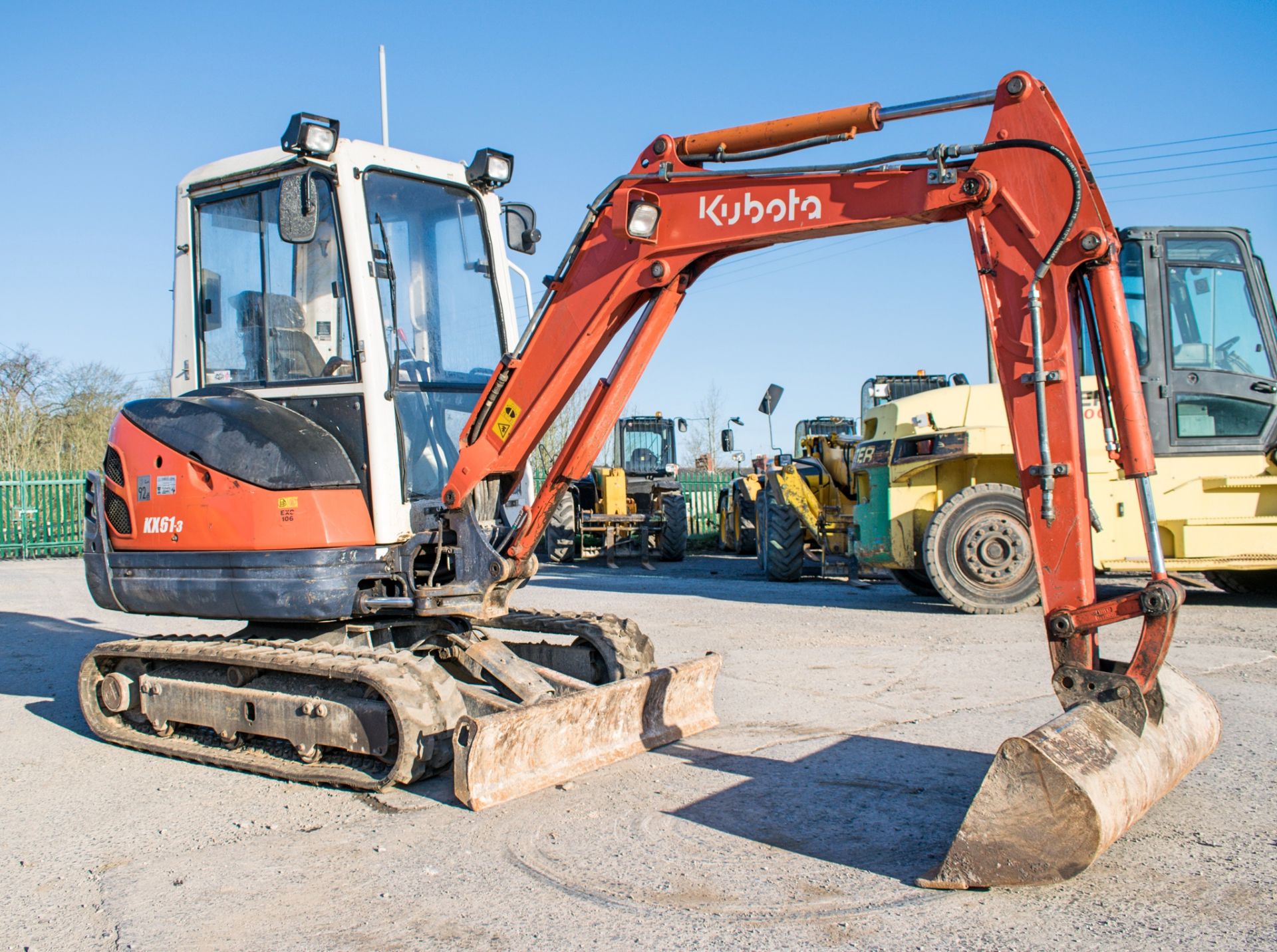 Kubota KX61-3 2.6 tonne rubber tracked excavator Year: 2012 S/N: 79214 Recorded Hours: 3253 blade, - Bild 2 aus 12