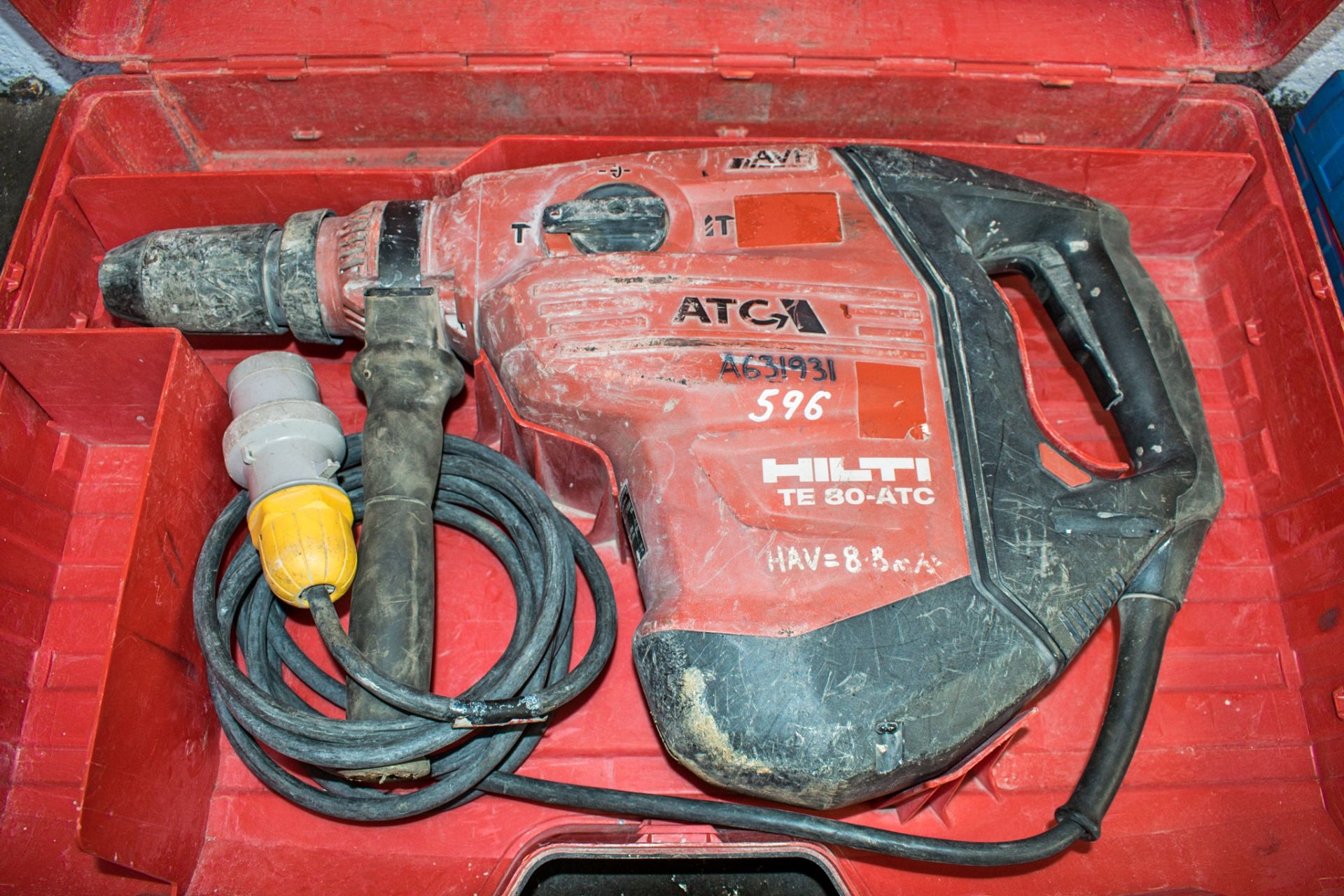 Hilti TE80-ATC 110v SDS rotary hammer drill c/w carry case A631931