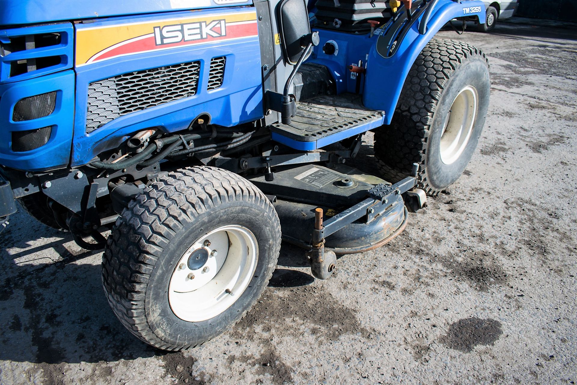 Iseki TN3265 diesel driven hydrostatic 4WD compact tractor Year: 2012 S/N: 000770 Recorded Hours: - Image 7 of 12