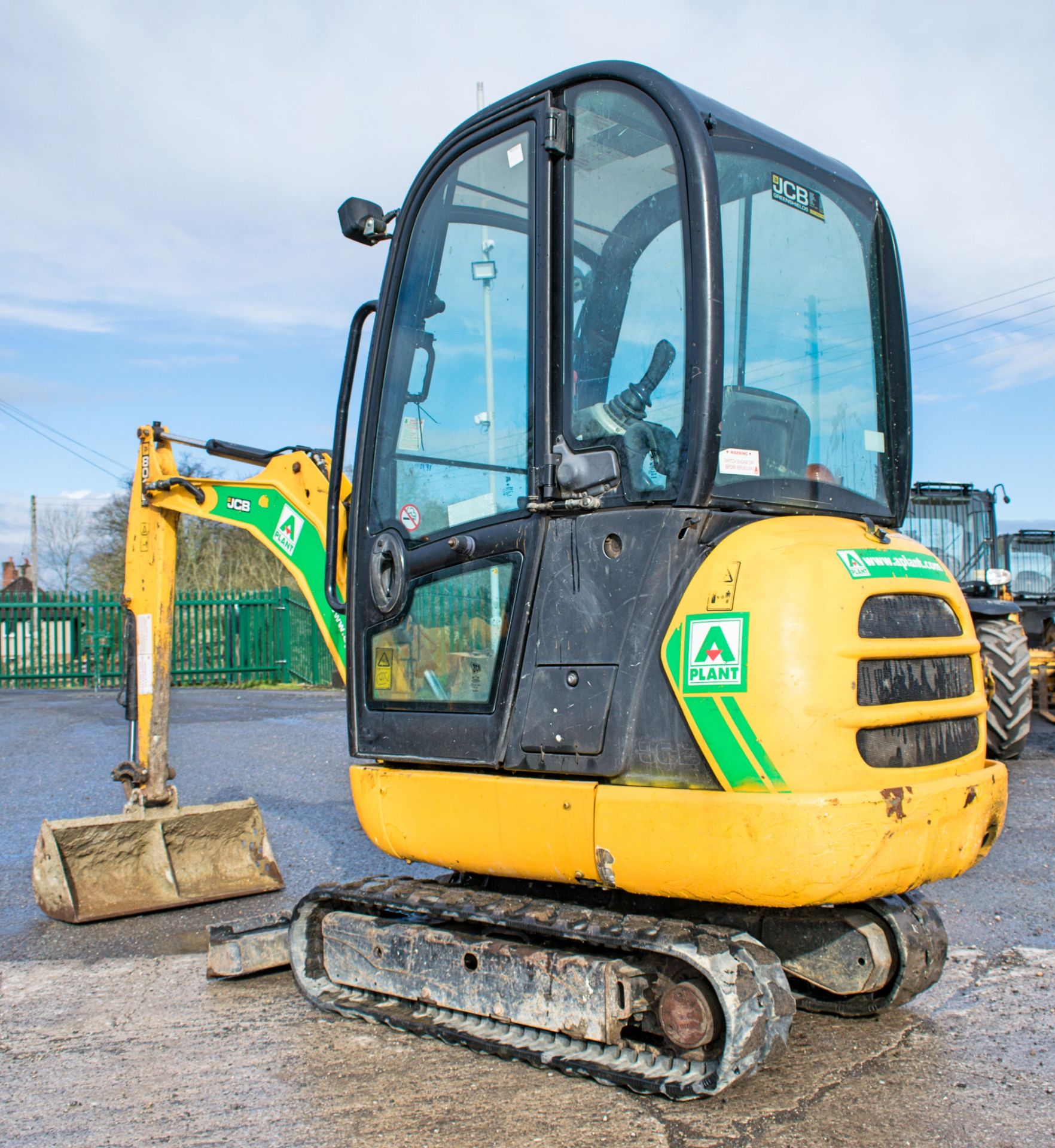 JCB 801.6 CTS 1.5 tonne rubber tracked mini excavator Year: 2013 S/N: 20171915 Recorded Hours: - Image 3 of 12