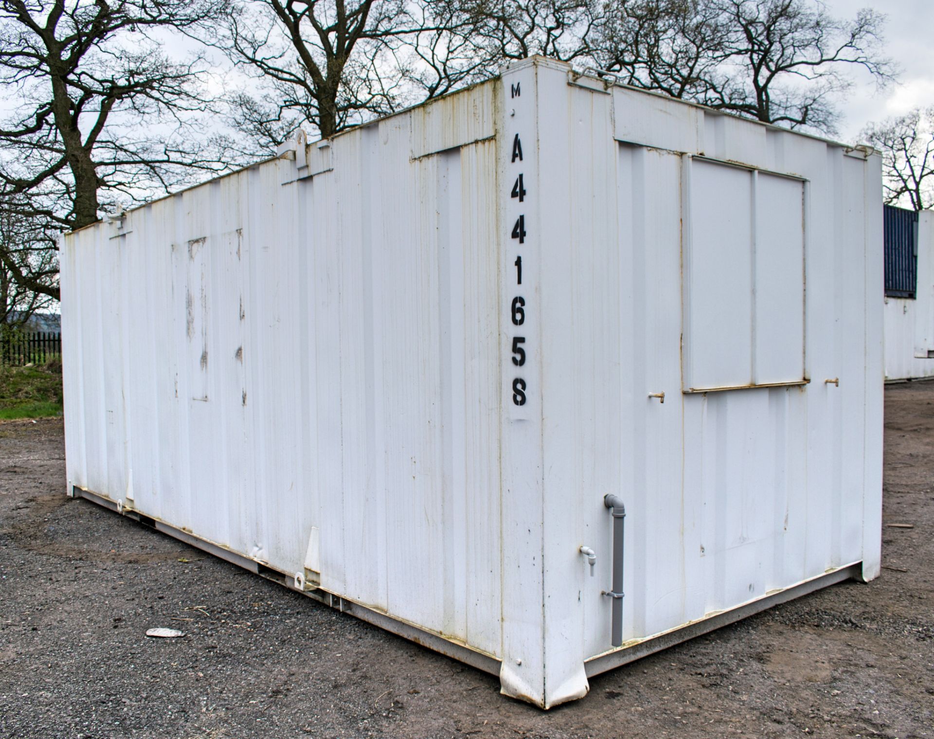 21 ft x 9 ft steel anti vandal office unit c/w keys A441658 - Image 3 of 6