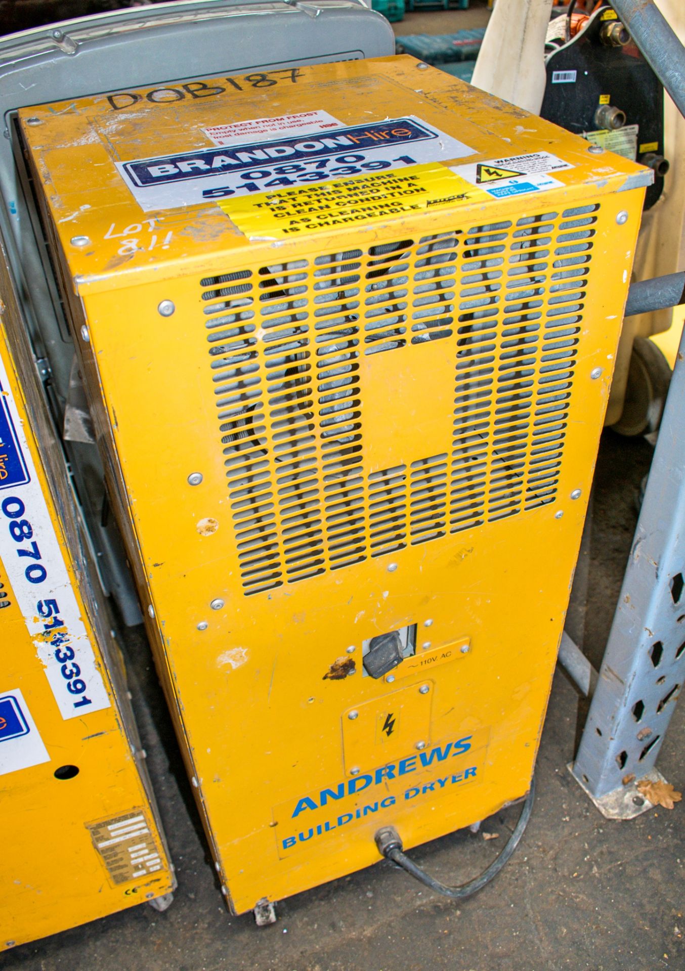 Andrews 110v dehumidifier ** Plug missing **