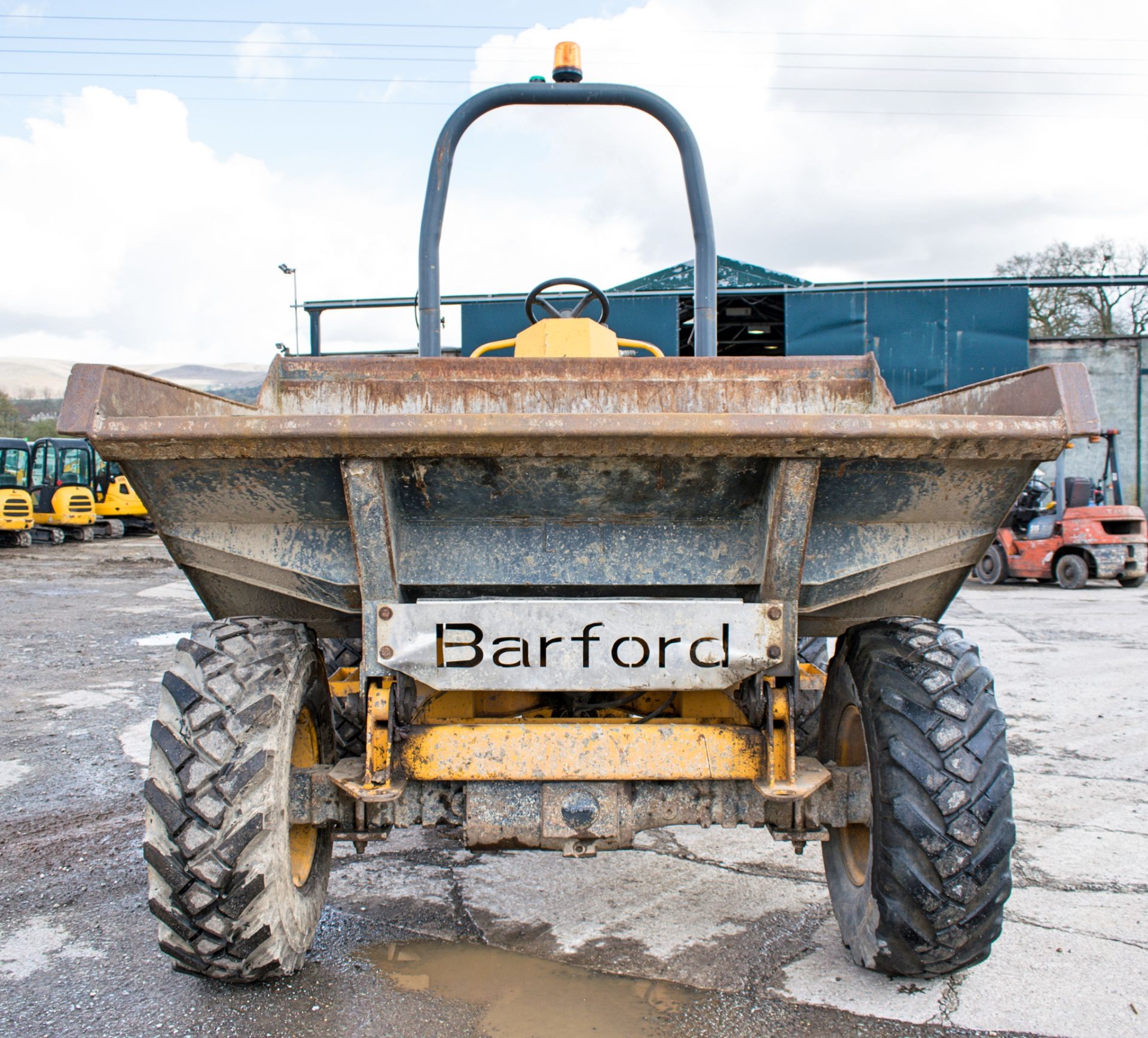 Barford SX3000 Hydro 3 tonne straight skip dumper Year: 2007 S/N: SBVE0845 Recorded Hours: 2130 - Image 5 of 13