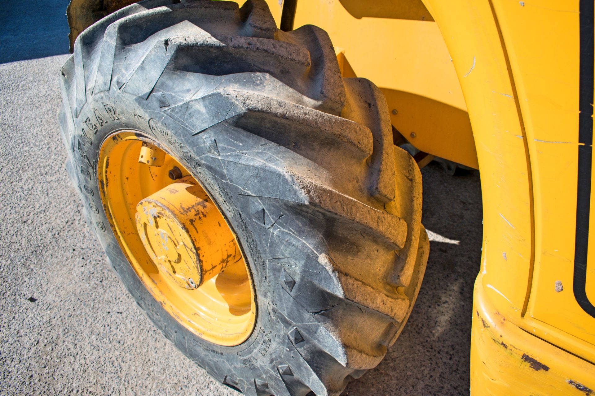 JCB 532-120 12 metre telescopic handler Year: 2003 S/N: 1016744 Recorded Hours: 6139 815 - Image 7 of 13