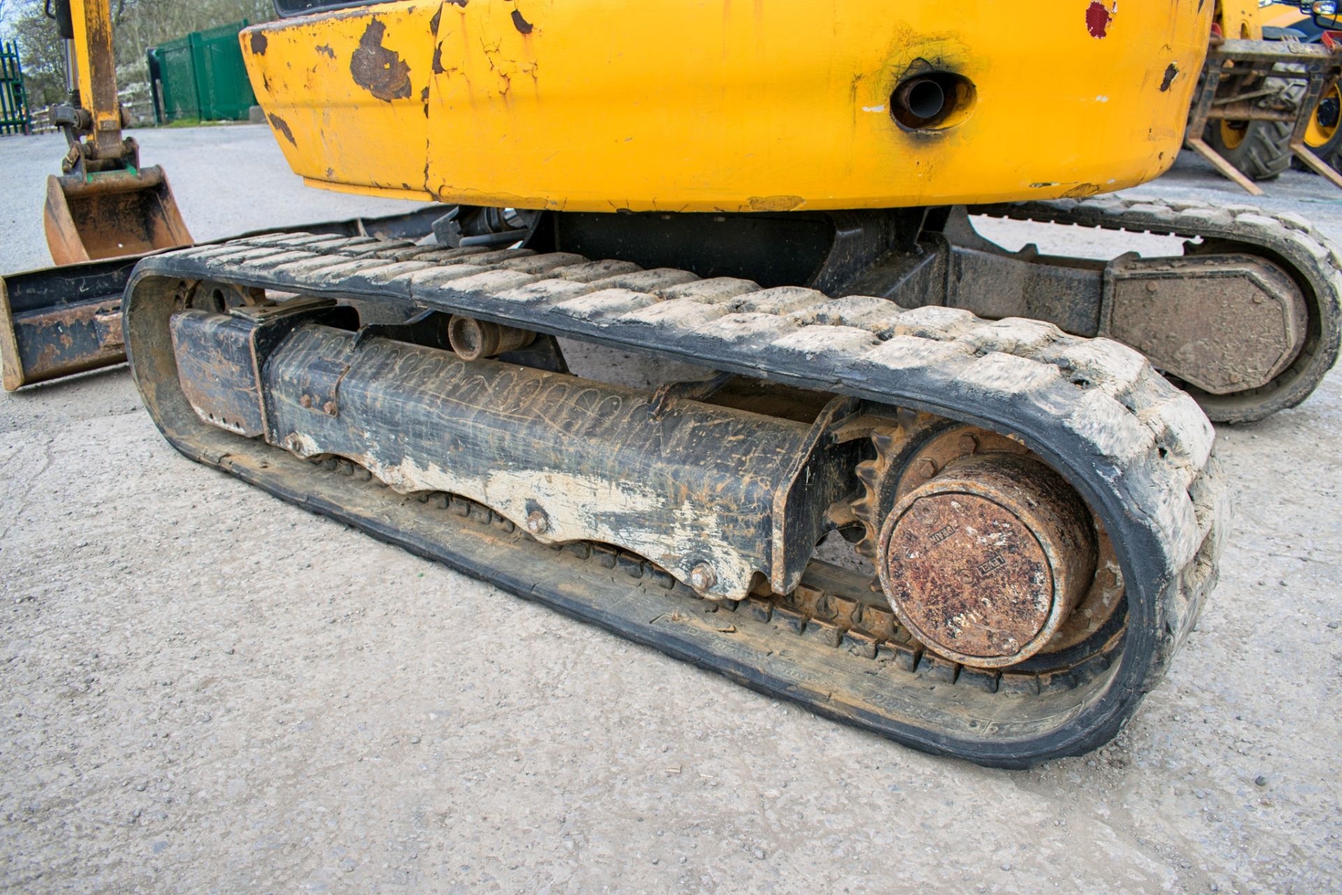 JCB 8030 3 tonne rubber tracked mini excavator Year: 2013 S/N: 2021848 Recorded Hours: 1987 blade, - Bild 7 aus 12