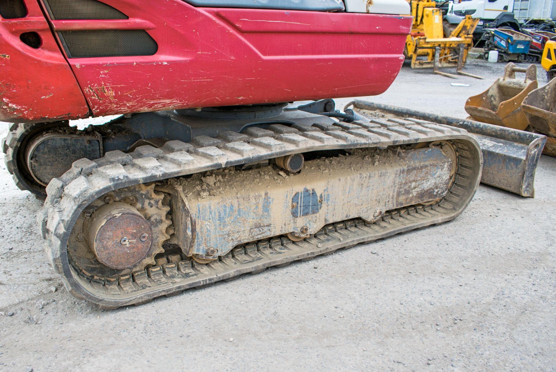 Takeuchi TB228 2.8 tonne rubber tracked mini excavator Year: 2014 S/N: 122803390 Recorded Hours: - Image 8 of 12