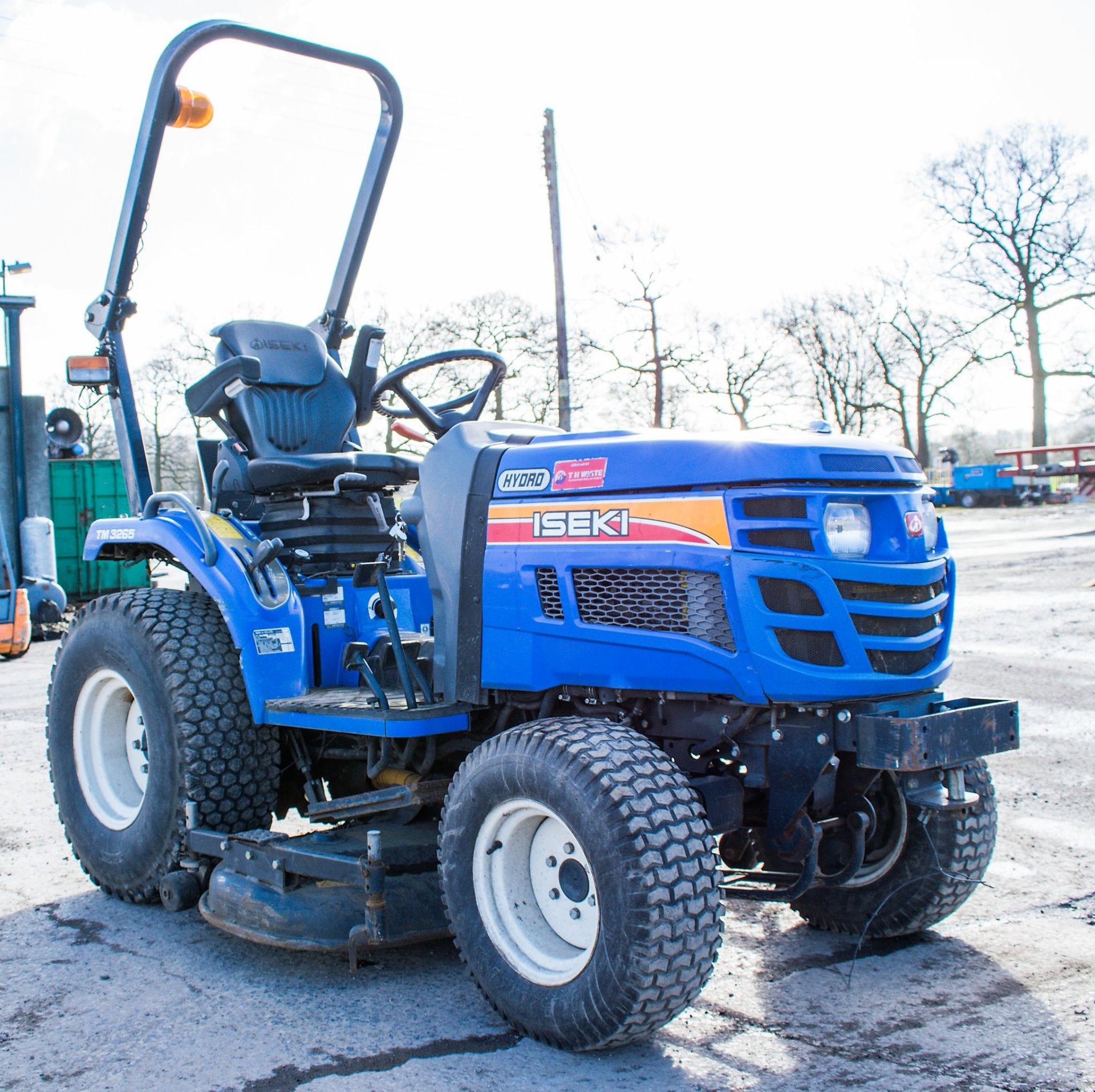 Iseki TN3265 diesel driven hydrostatic 4WD compact tractor Year: 2012 S/N: 000770 Recorded Hours: - Image 2 of 12