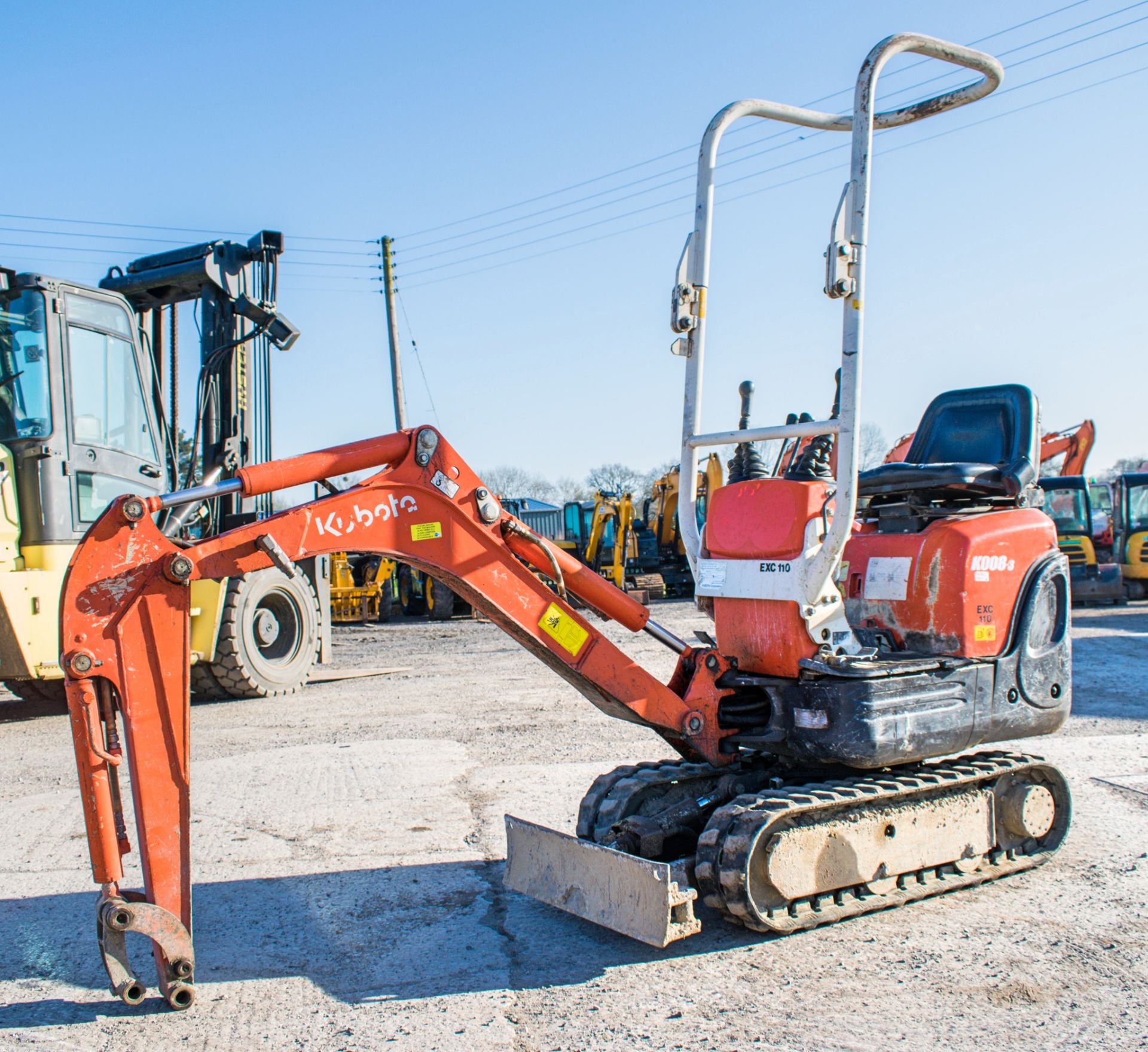 Kubota K008-3 0.8 tonne rubber tracked micro excavator Year: 2011 S/N: 22365 Recorded Hours: 2483