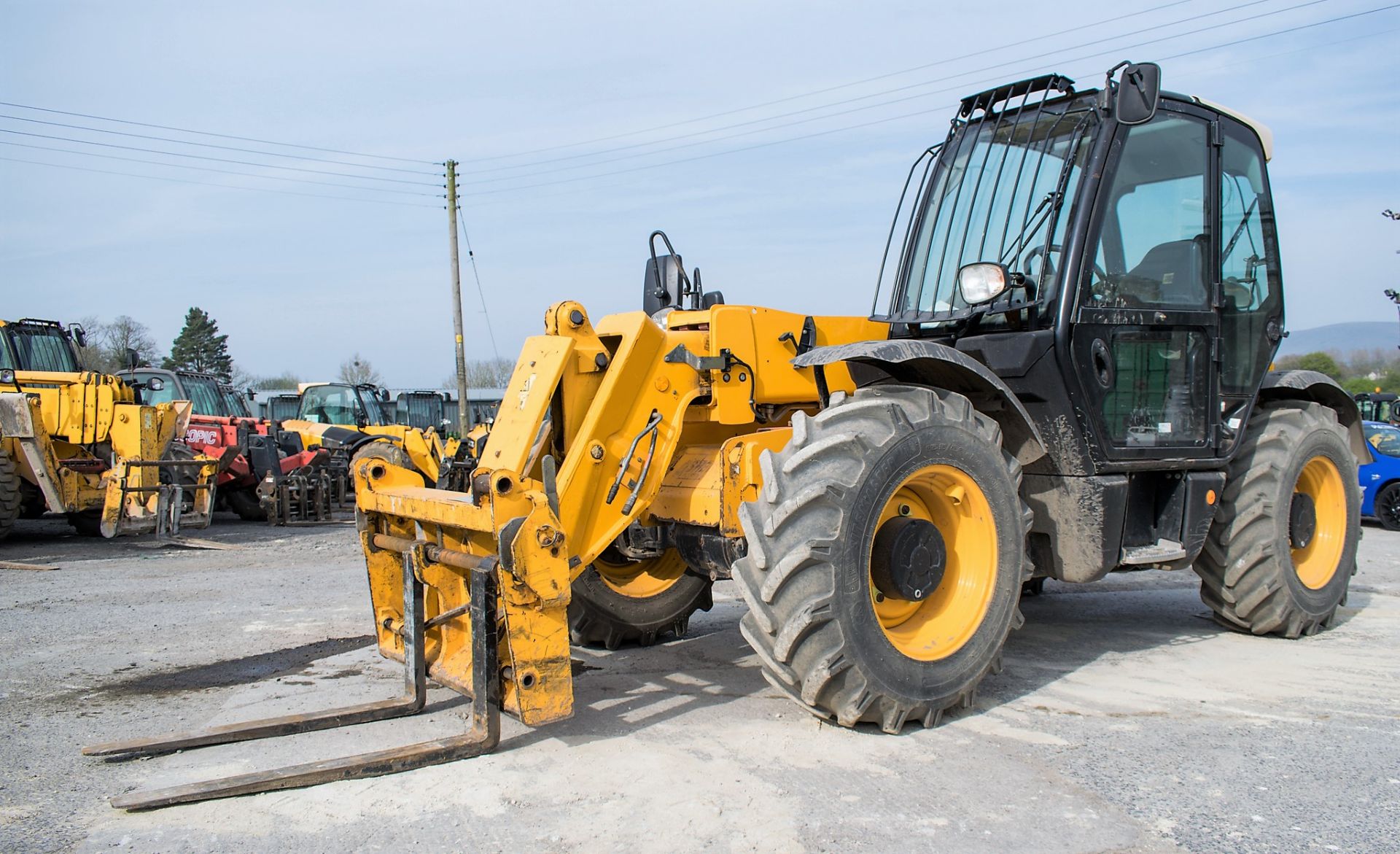 JCB 531-70 7 metre telescopic handler Year: 2014 S/N: 2337367 Recorded Hours: 1458 c/w turbo charged