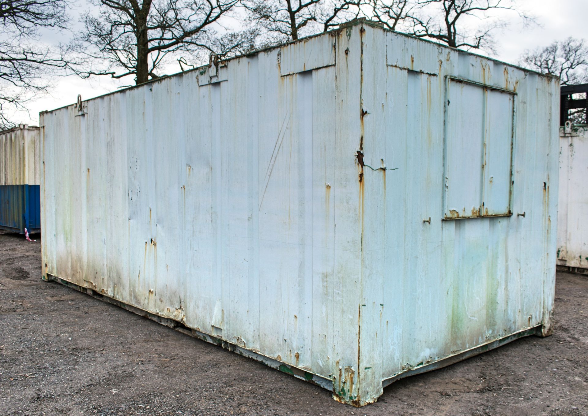 21 ft x 9 ft steel anti vandal office unit ** Door off ** - Image 3 of 6