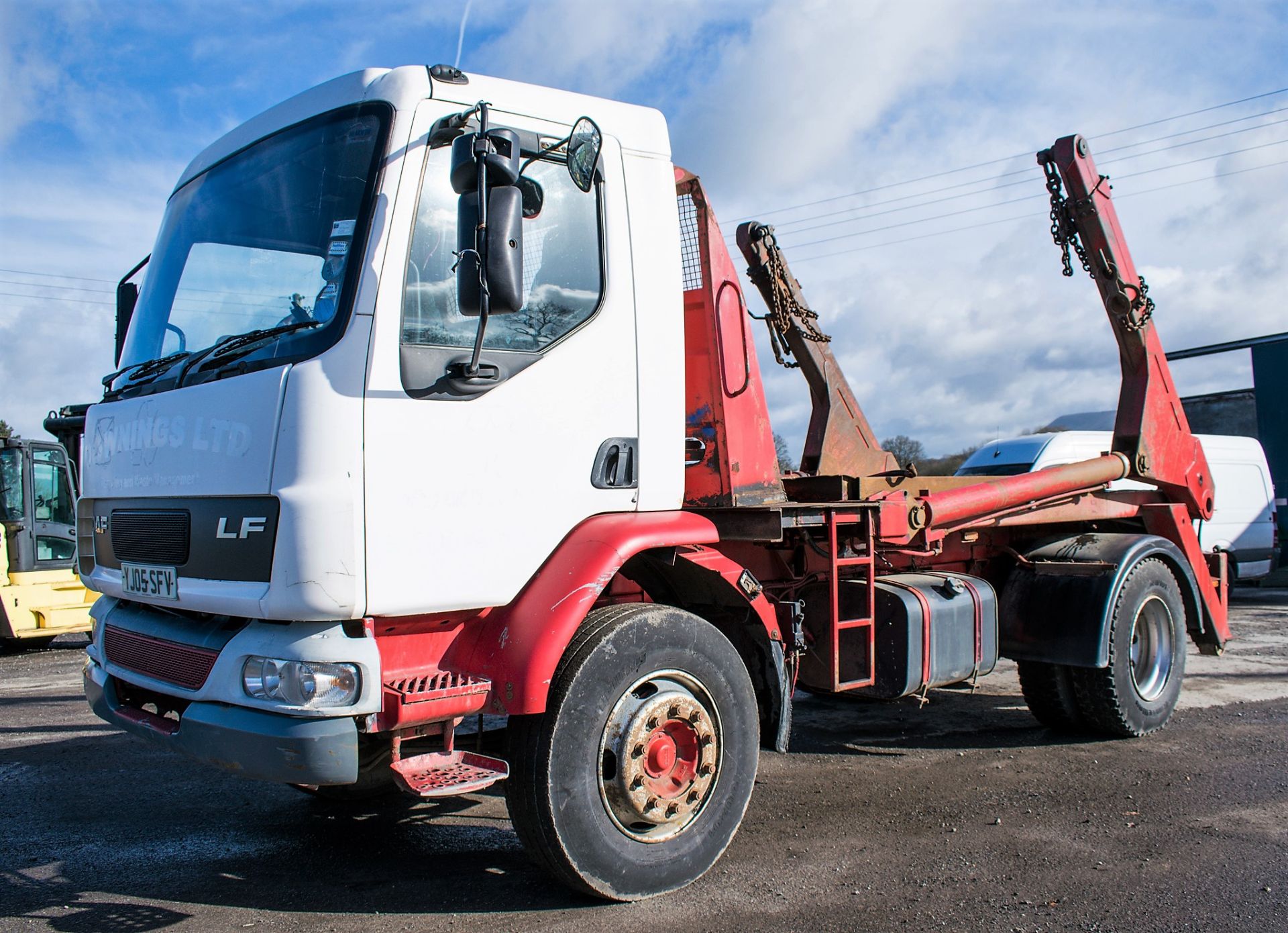 DAF LF55.220 18 tonne skip lorry Registration Number: YJ05 SFV Date of Registration: 01/05/2005