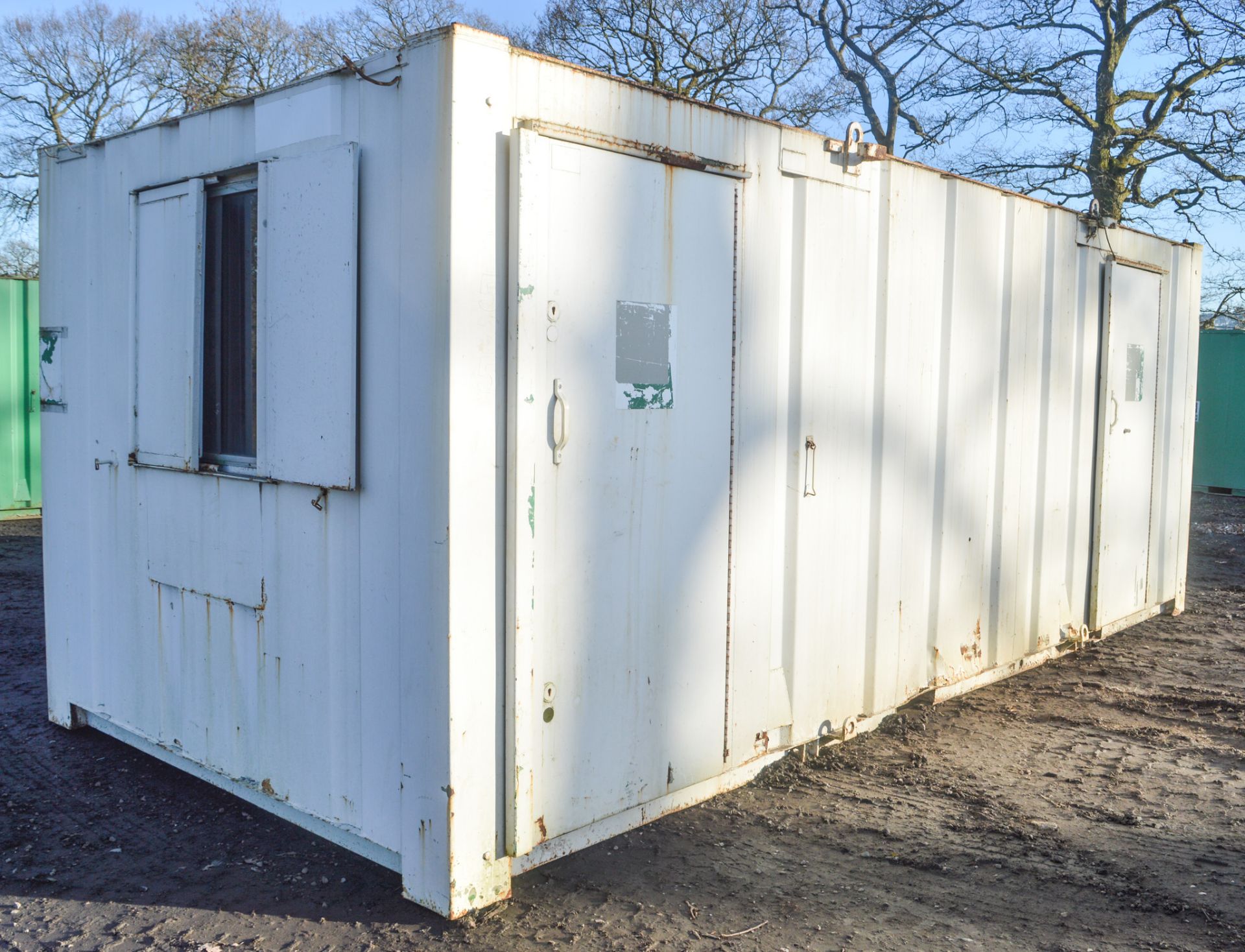 21 ft x 9 ft steel anti vandal welfare unit  c/w diesel generator & keys in office A511535