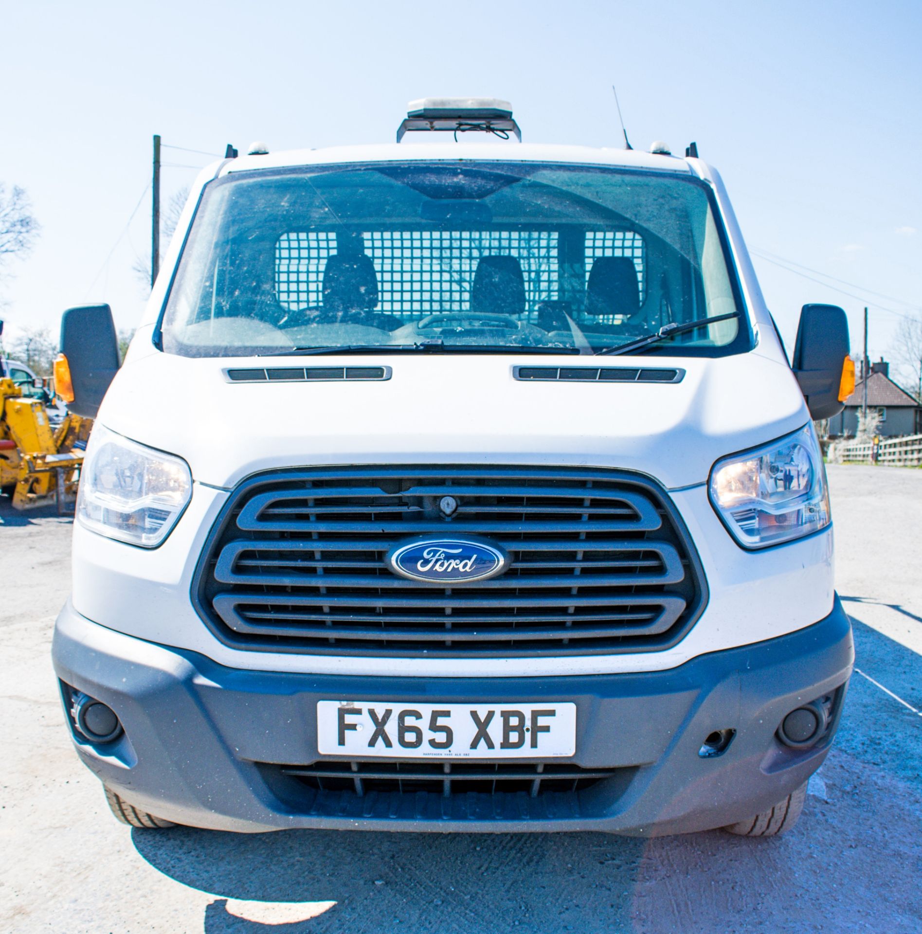 Ford Transit 350 LWD dropside lorry Registration Number: FX65 XBF Date of Registration: 06/10/2015 - Image 5 of 10