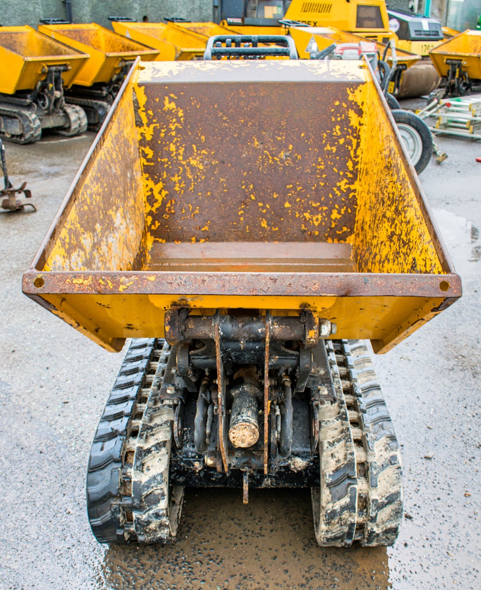 JCB HTD-5 diesel driven rubber tracked Hi-Tip pedestrian dumper Year: 2016 S/N: 1593644 1834 - Image 5 of 12