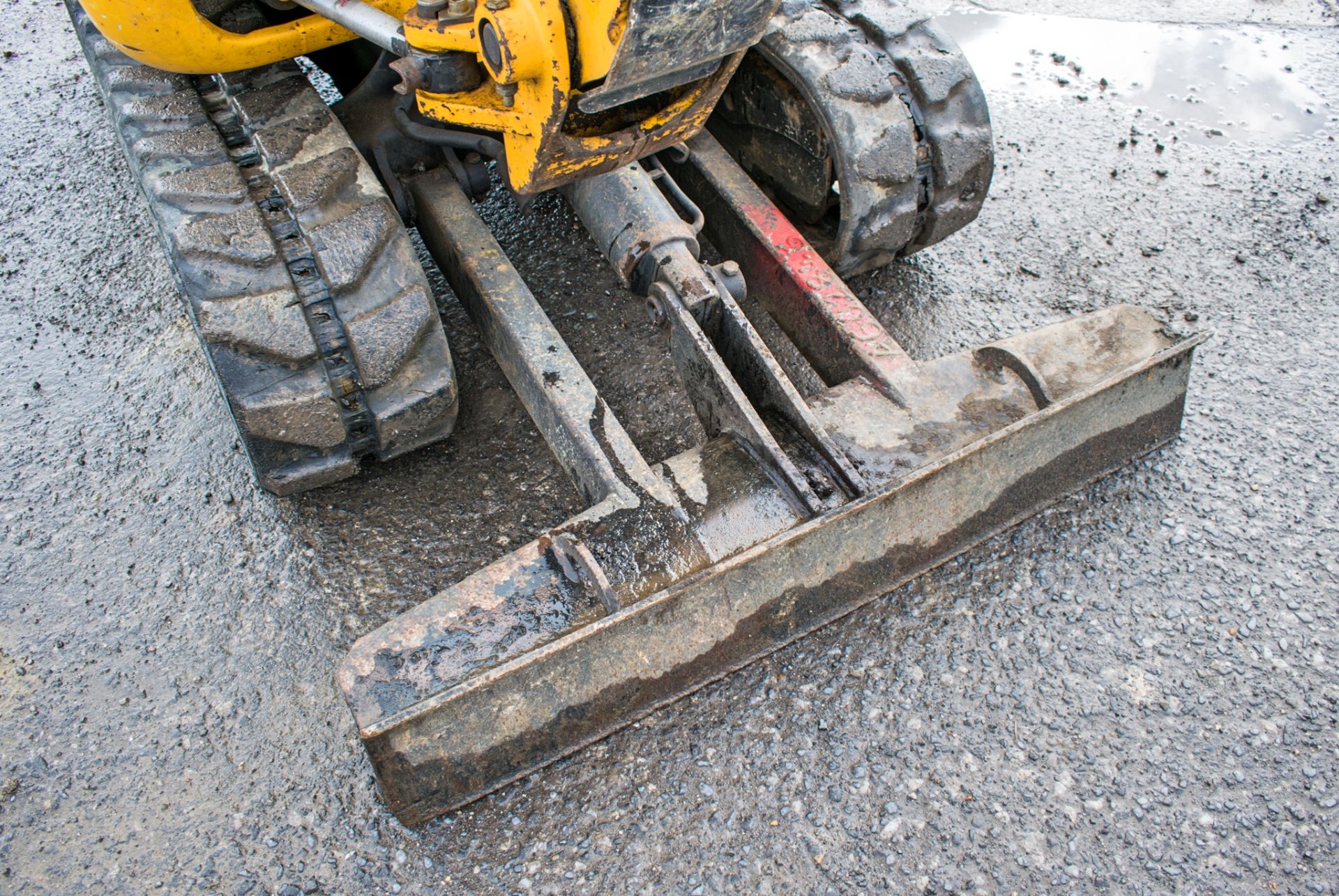 JCB 801.6 CTS 1.5 tonne rubber tracked mini excavator Year: 2013 S/N: 20171420 Recorded Hours: - Bild 10 aus 12