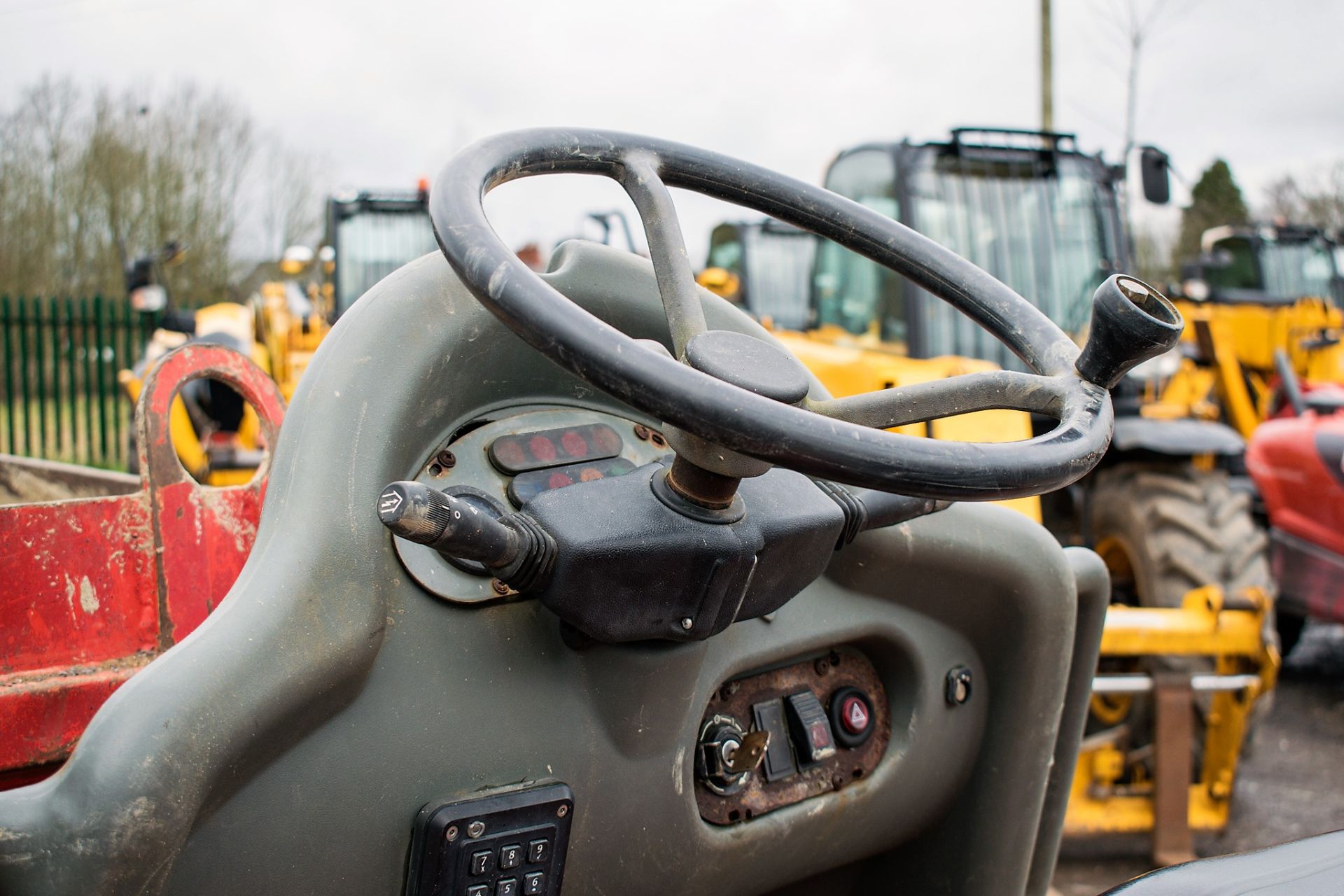 Neuson 2001 2 tonne swivel skip dumper Year: 2008 S/N: CB000564 Recorded Hours: 3413 D155G - Image 12 of 12