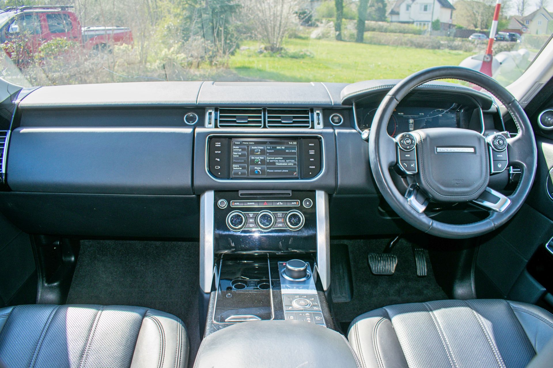 Range Rover Vogue SDV8 Auto 5 door estate SUV Registration Number: AU14 YLN Date of Registration: - Image 10 of 12