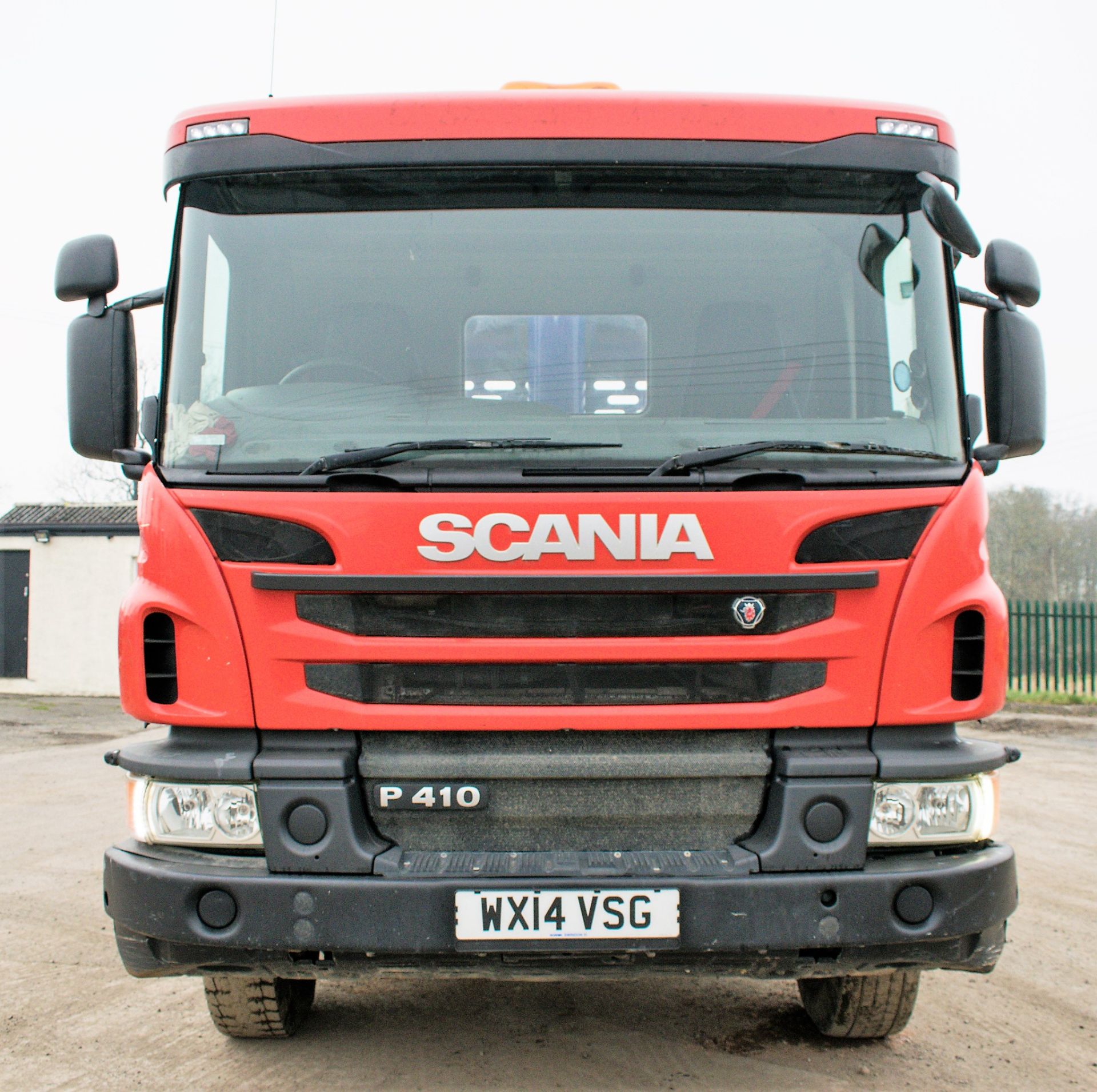 Scania P410 32 tonne 8 wheel tipper lorry Registration Number: WX14 VSG Date of Registration: 17/ - Image 5 of 8