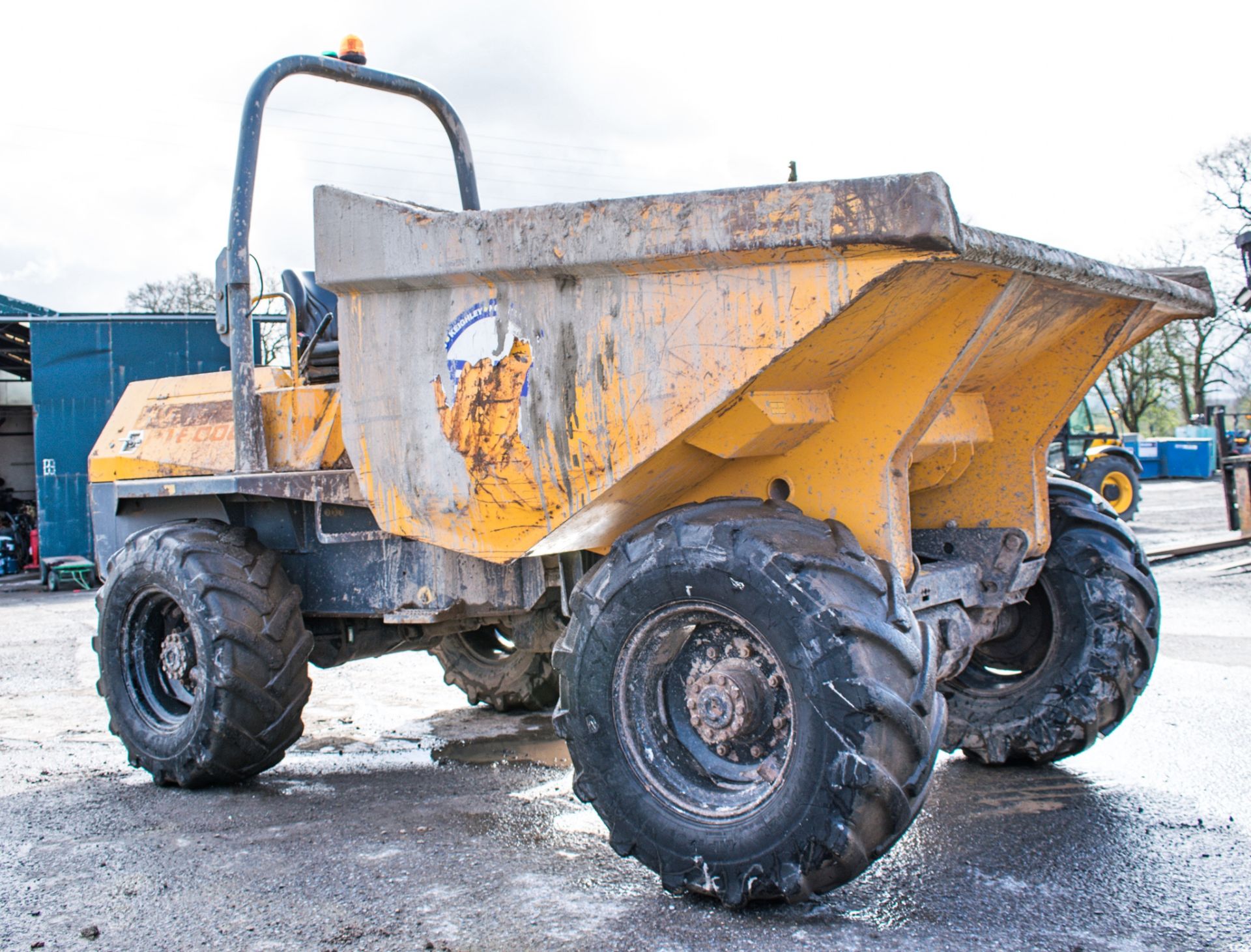 Benford Terex 6 tonne straight skip dumper Year: 2007 S/N: E705FW333 Recorded Hours: 2963 1623 - Image 2 of 14