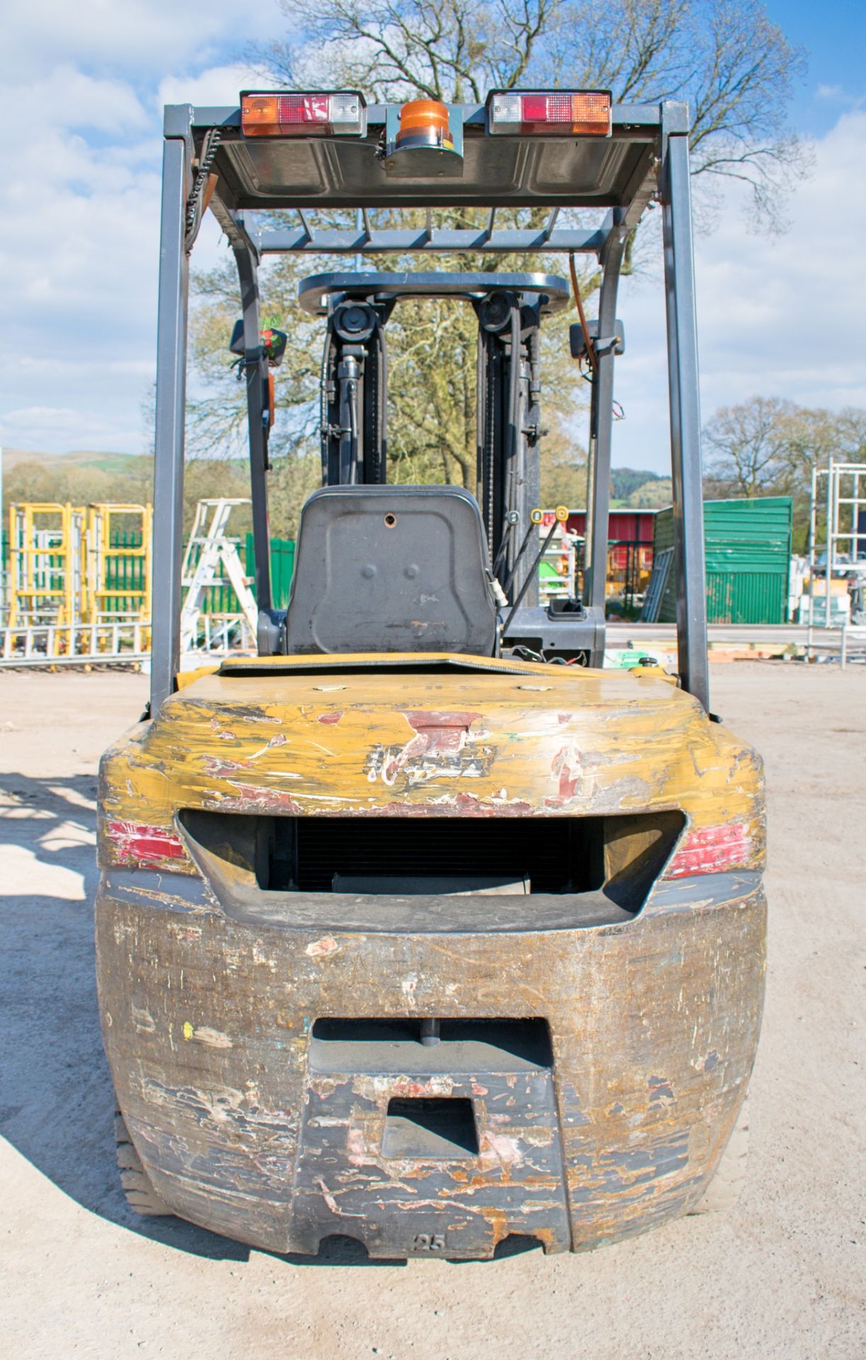 Kelvin FO25T diesel driven fork lift truck Year: 2013 S/N: 00039 Recorded Hours: 8138 - Image 6 of 8