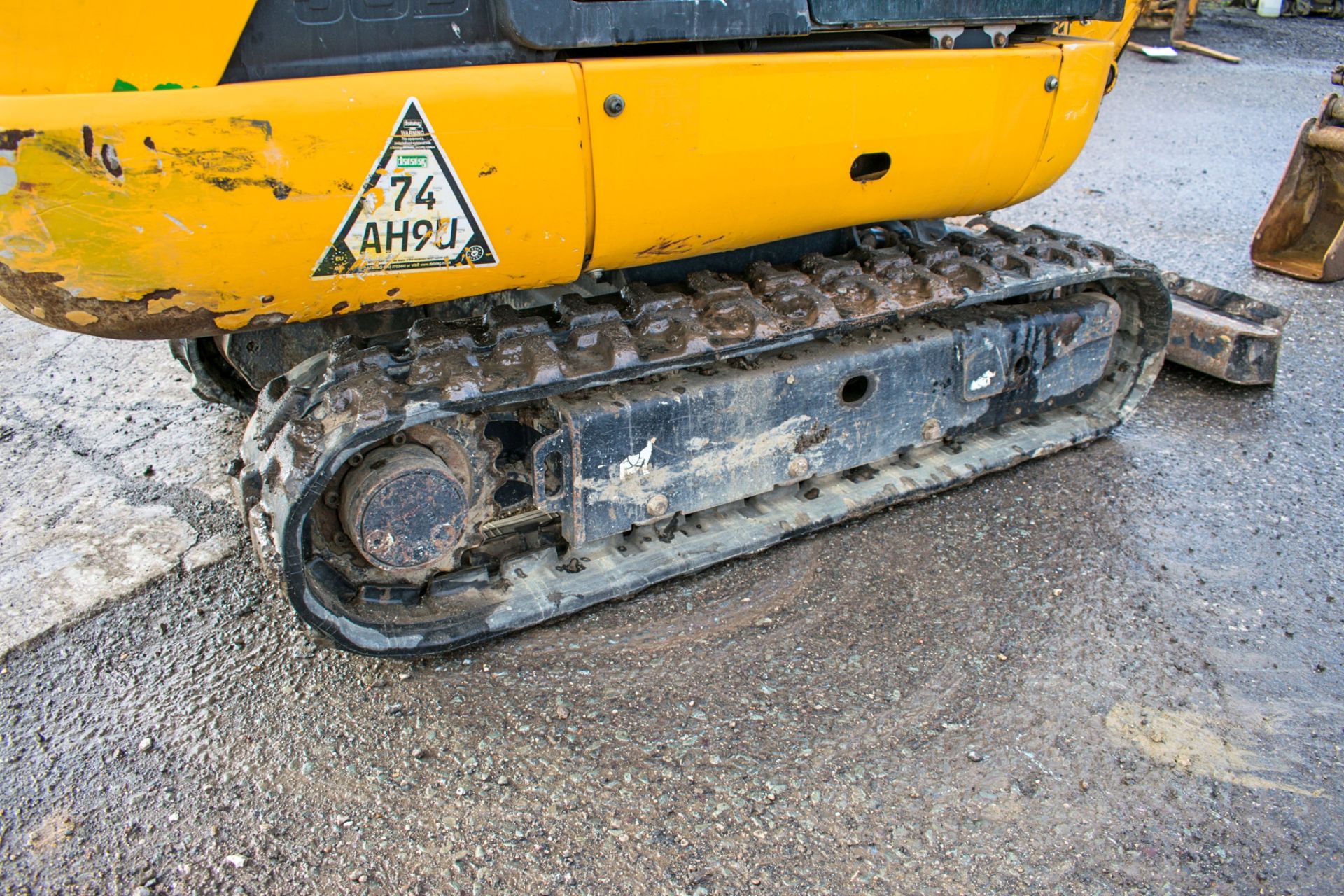 JCB 801.6 CTS 1.5 tonne rubber tracked mini excavator Year: 2013 S/N: 20171426 Recorded Hours: - Image 8 of 12