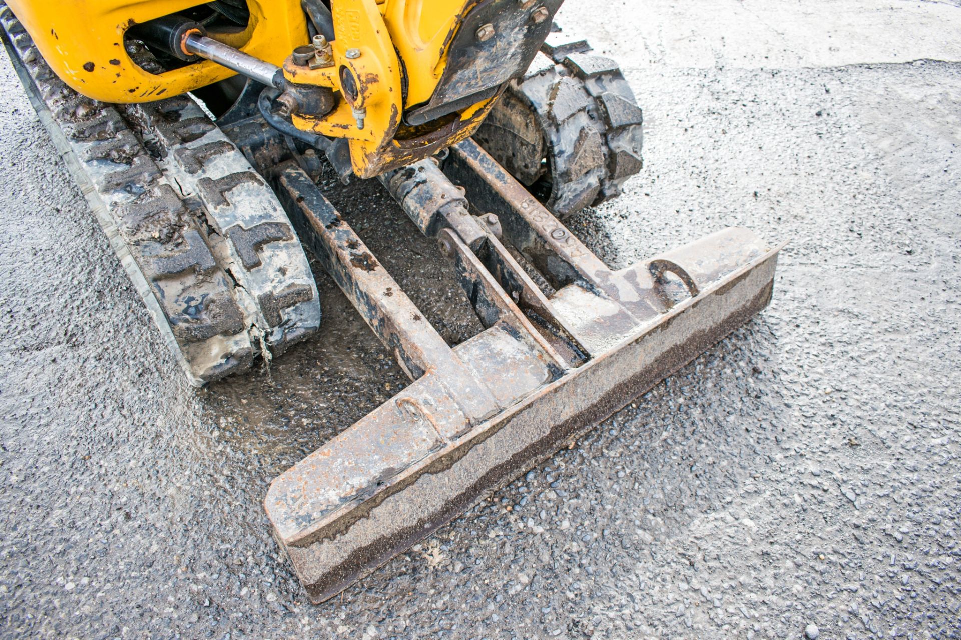 JCB 801.6 CTS 1.5 tonne rubber tracked mini excavator Year: 2013 S/N: 20171426 Recorded Hours: - Image 10 of 12