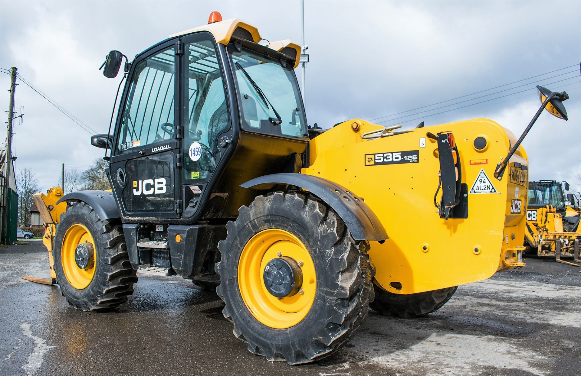 JCB 535-125 Hi-Viz 12.5 metre telescopic handler Year: 2015 S/N: 2345427 Recorded Hours: 2058 c/w - Image 3 of 13