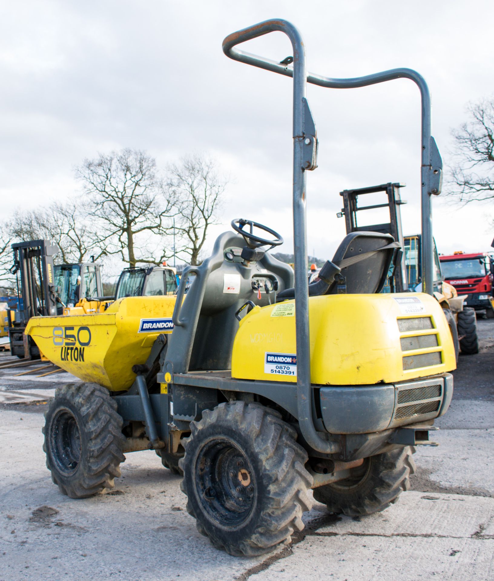 Lifton 850 850kg hi tip dumper Year: 2001 S/N: BA00210 Recorded Hours: 2073 WODMG101 - Image 4 of 12