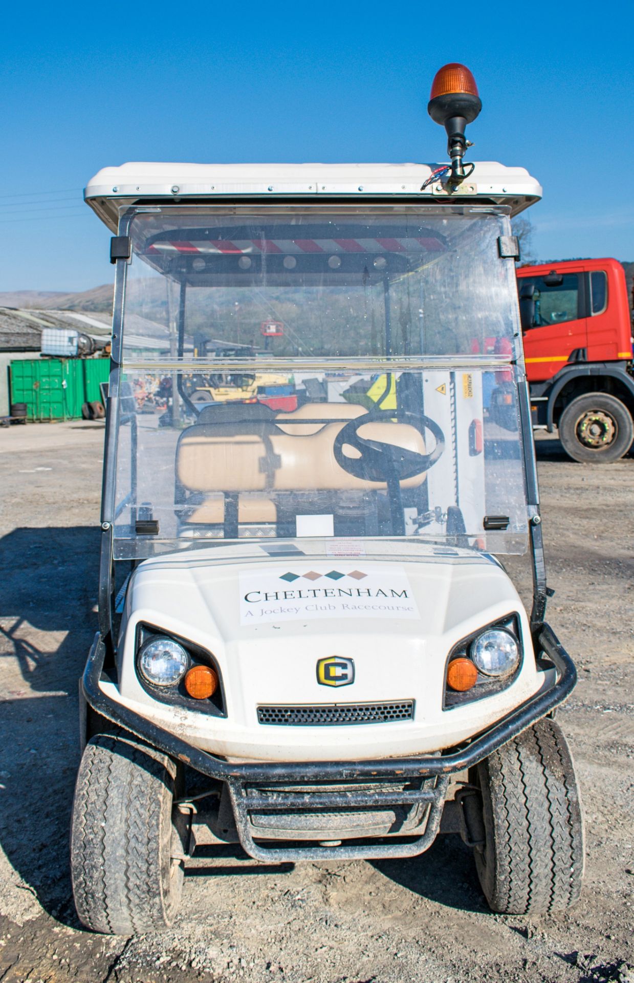 Cushman 6 seat & wheelchair petrol driven golf buggy Year: 2012 S/N: 2811606 Recorded Hours: 320 c/w - Bild 5 aus 8