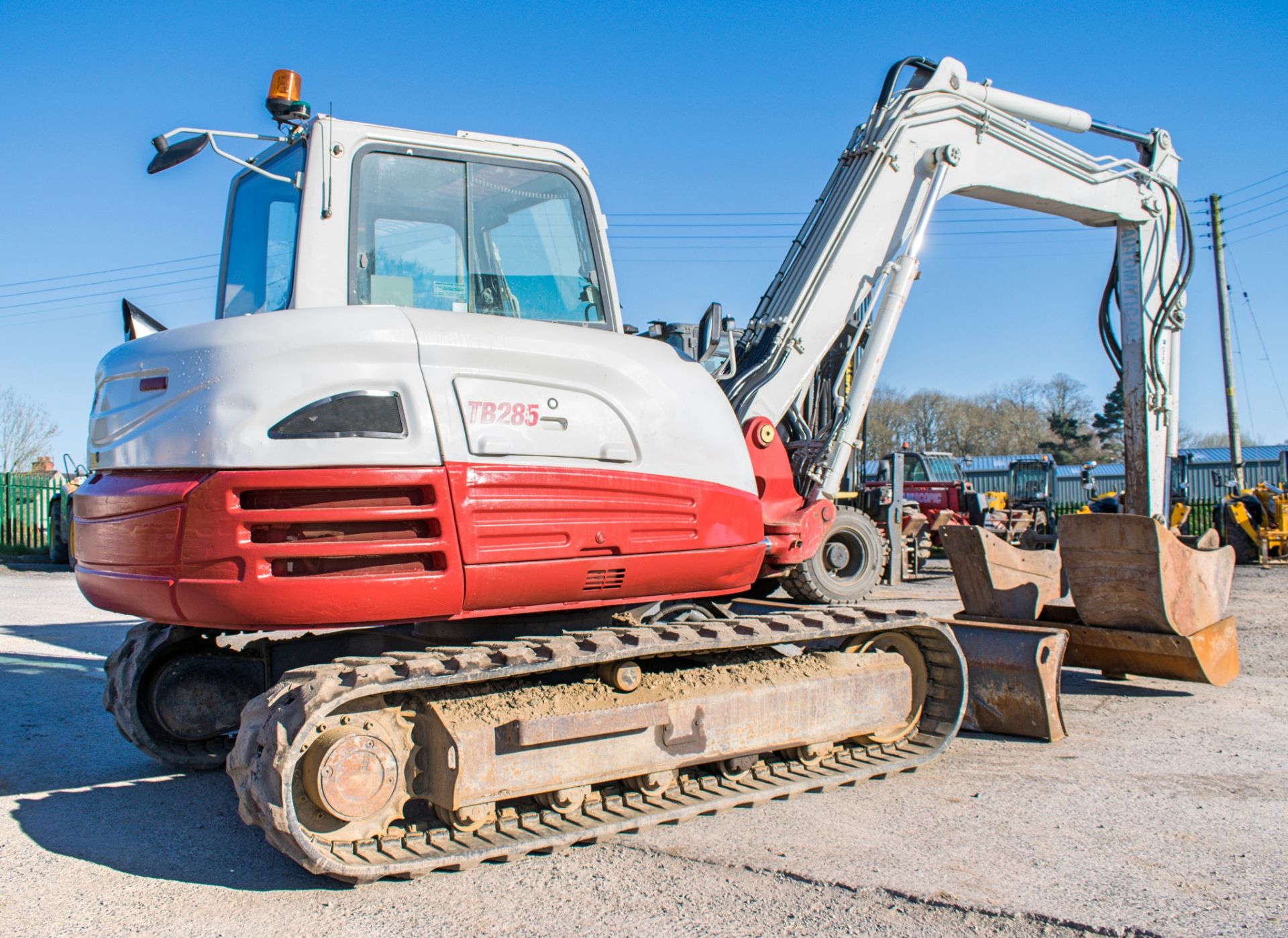 Takeuchi TB285 8.5 tonne rubber tracked excavator Year: 2012 S/N: 185000264 Recorded Hours: 6326 - Image 4 of 14