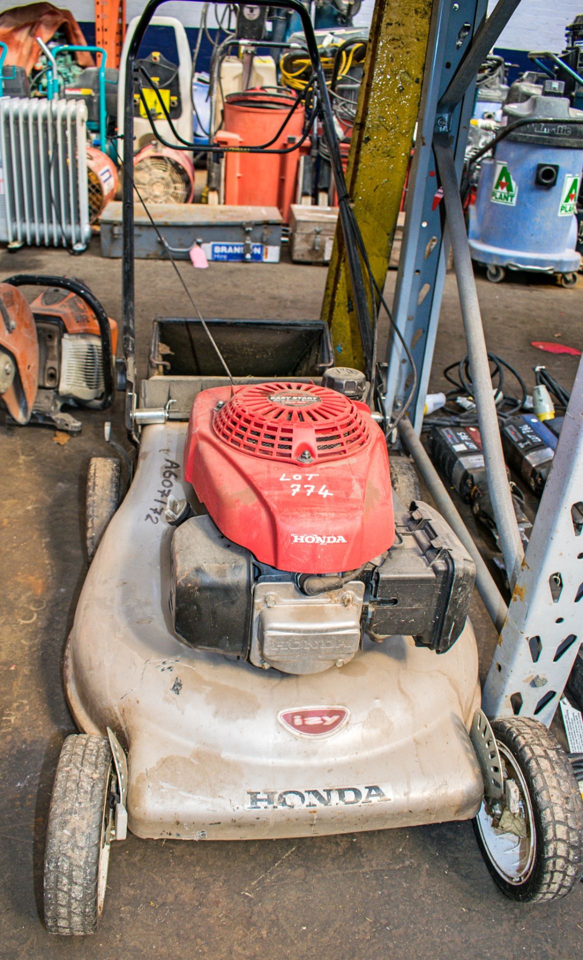 Honda Izy petrol driven rotary lawnmower