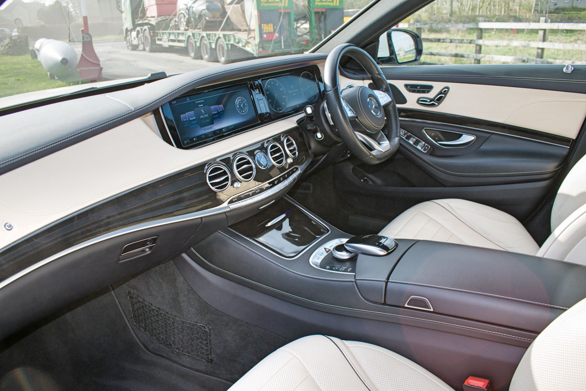 Mercedes Benz S350D L Executive Premium AMG Line 4 door saloon car - Image 10 of 13