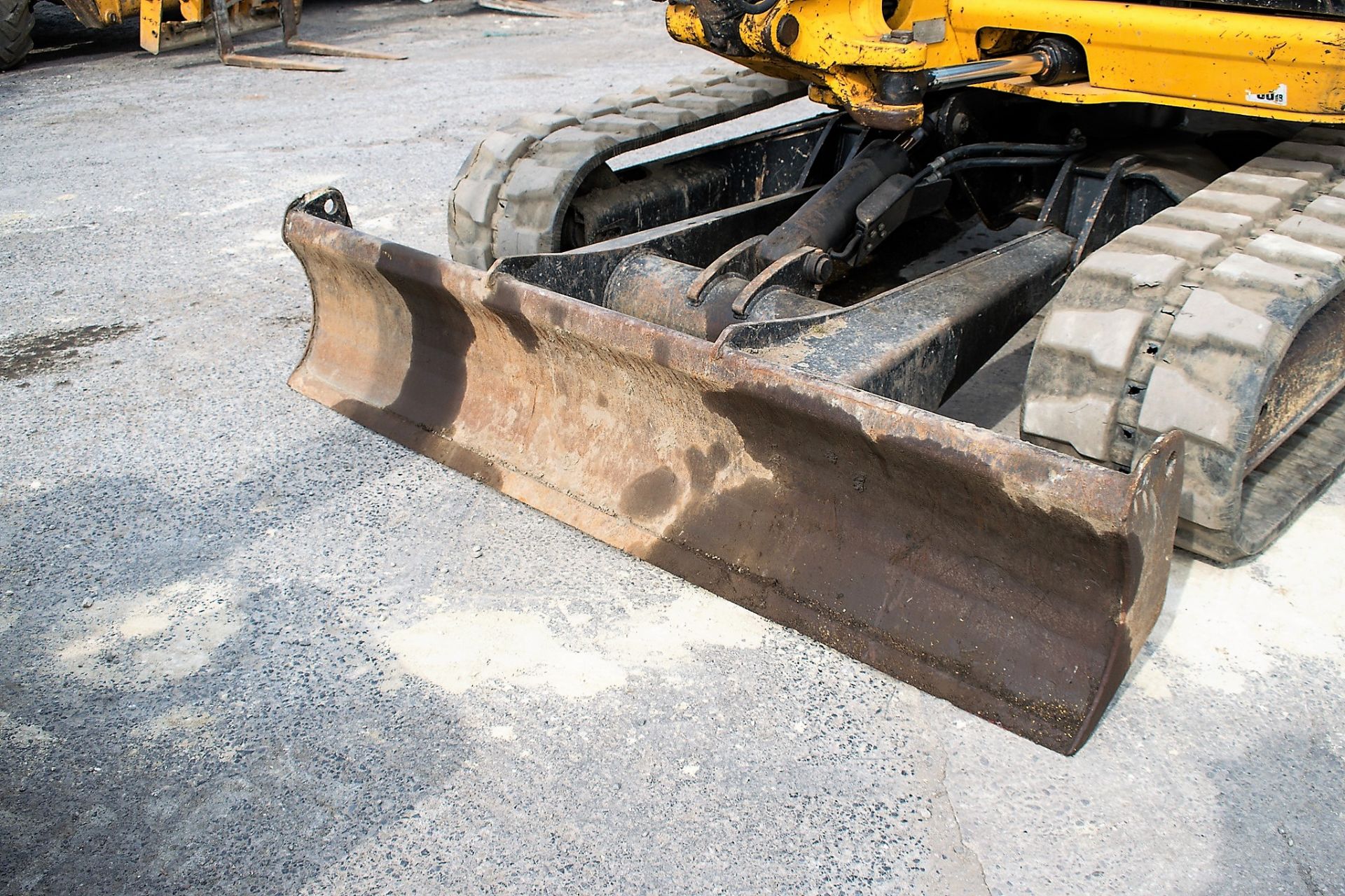 JCB 8085 8.5 tonne zero tail swing rubber tracked excavator Year: 2012 S/N: 1072563 Recorded - Bild 11 aus 13