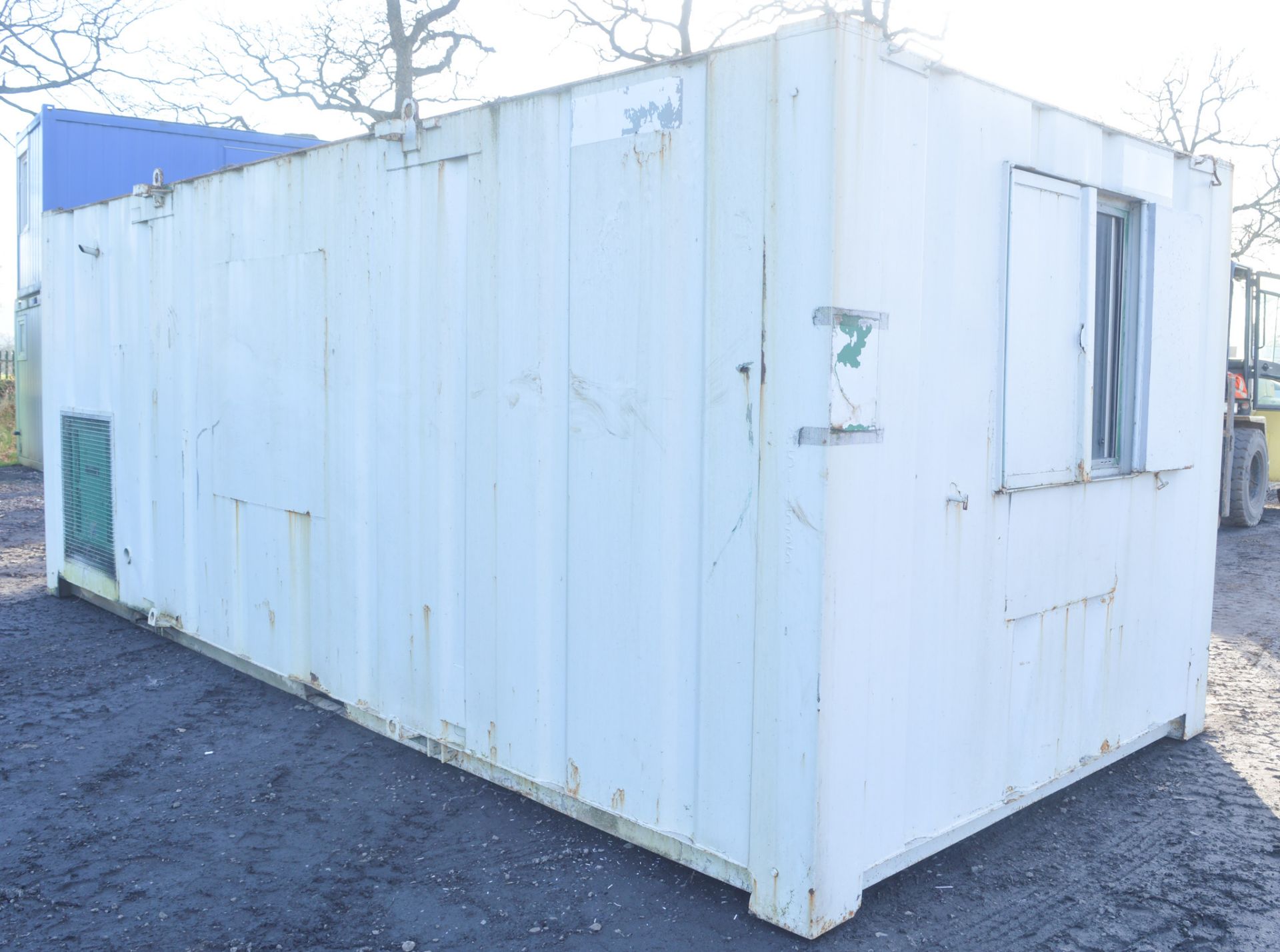 21 ft x 9 ft steel anti vandal welfare unit  c/w diesel generator & keys in office A511535 - Bild 4 aus 9