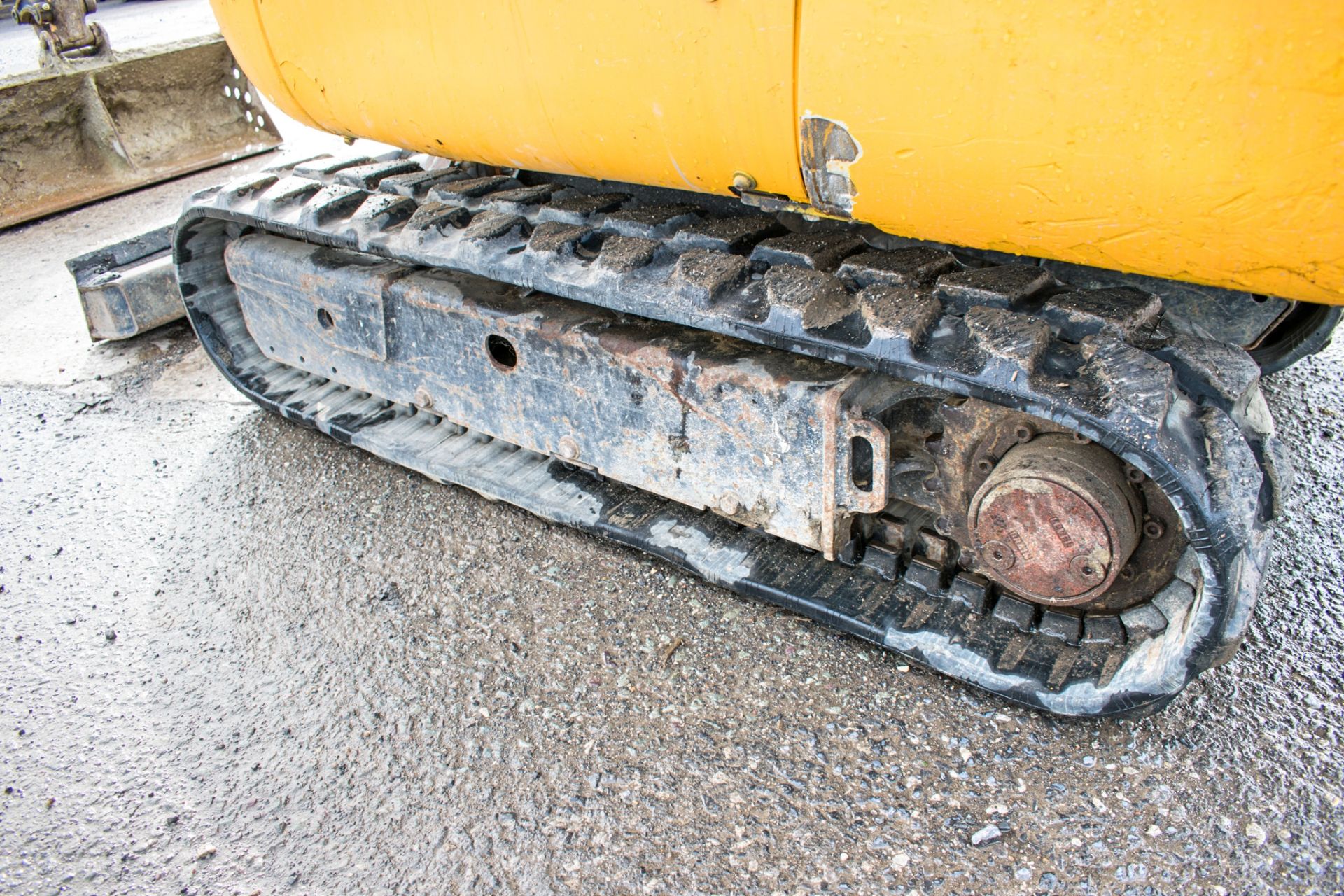 JCB 801.6 CTS 1.5 tonne rubber tracked mini excavator Year: 2013 S/N: 20171915 Recorded Hours: - Image 8 of 12